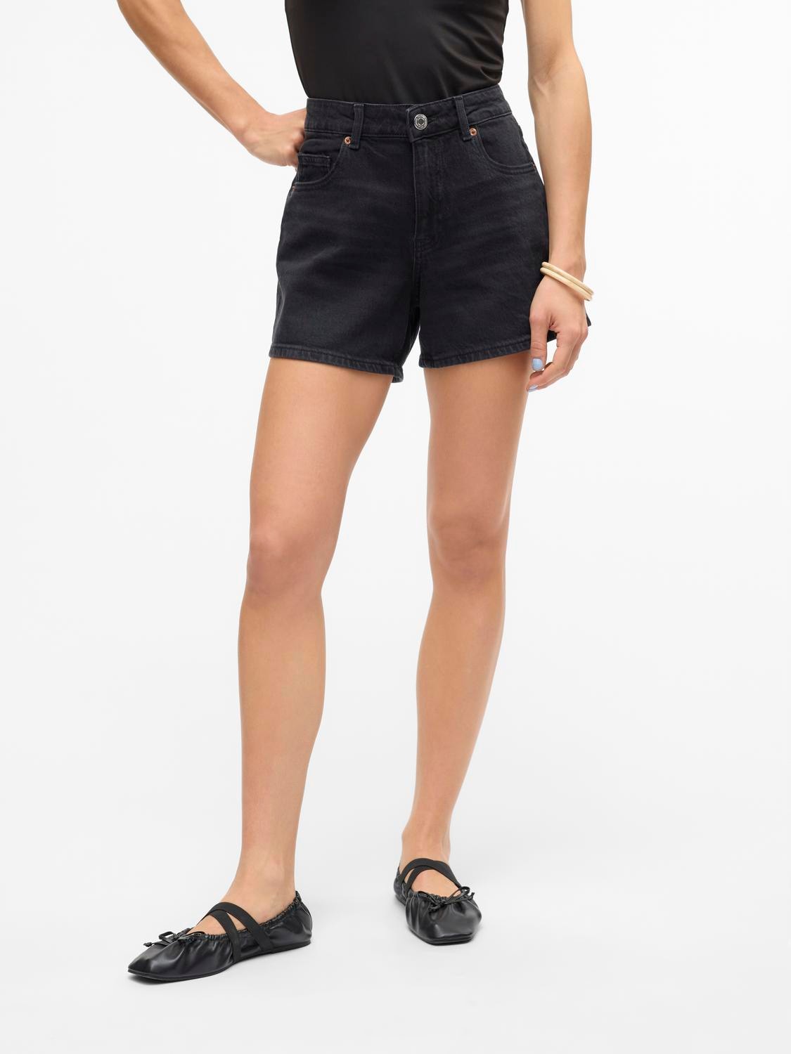 Jeansshorts »VMTESS MR SHORT DNM SHORTS MIX GA NOOS«, bequeme Form mit Stretchanteil