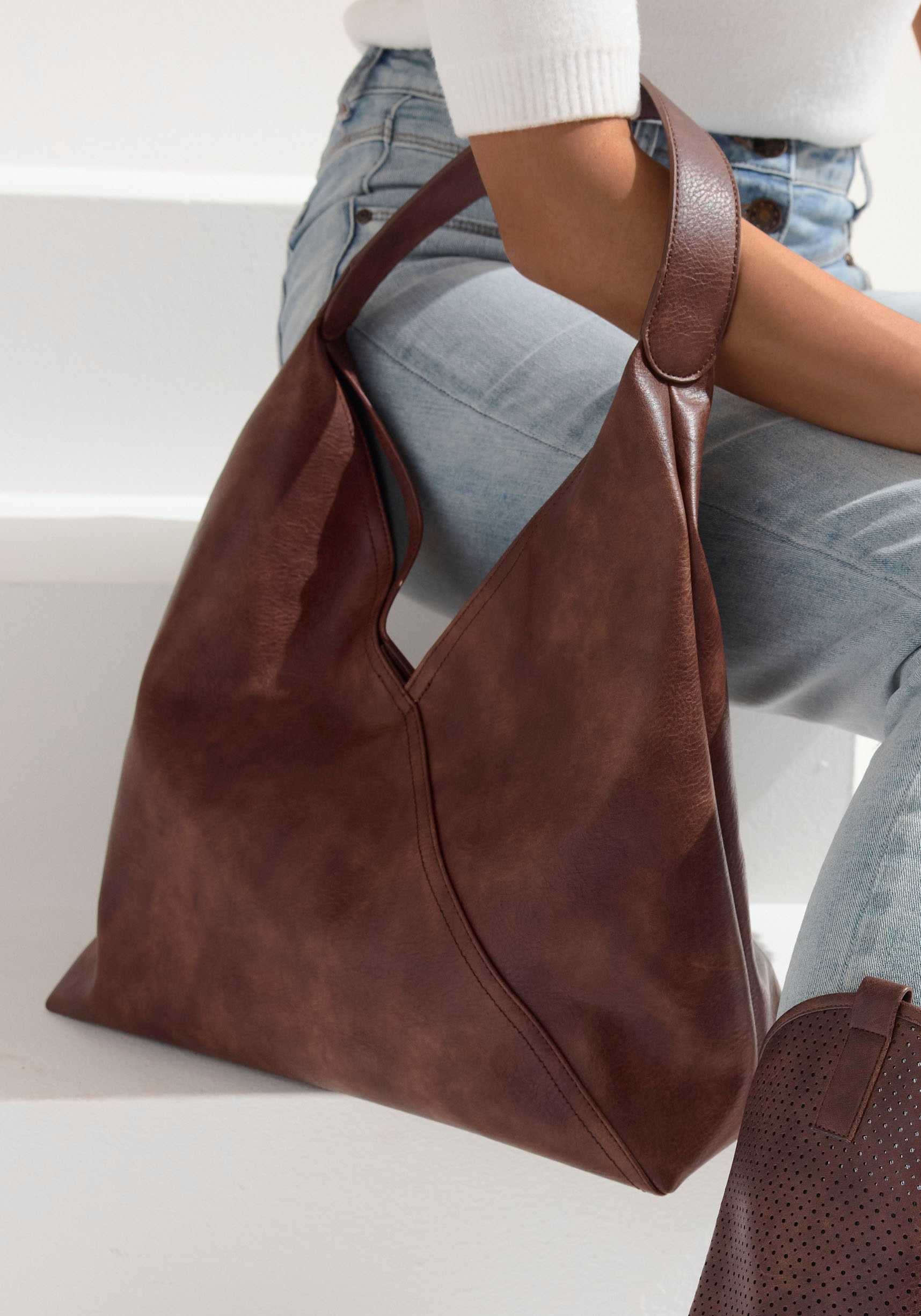 Vivance Shopper "Schultertasche, Handtasche, Henkeltasche, Einkaufstasche, Hobobag" im modischen Hobo-Look VEGAN