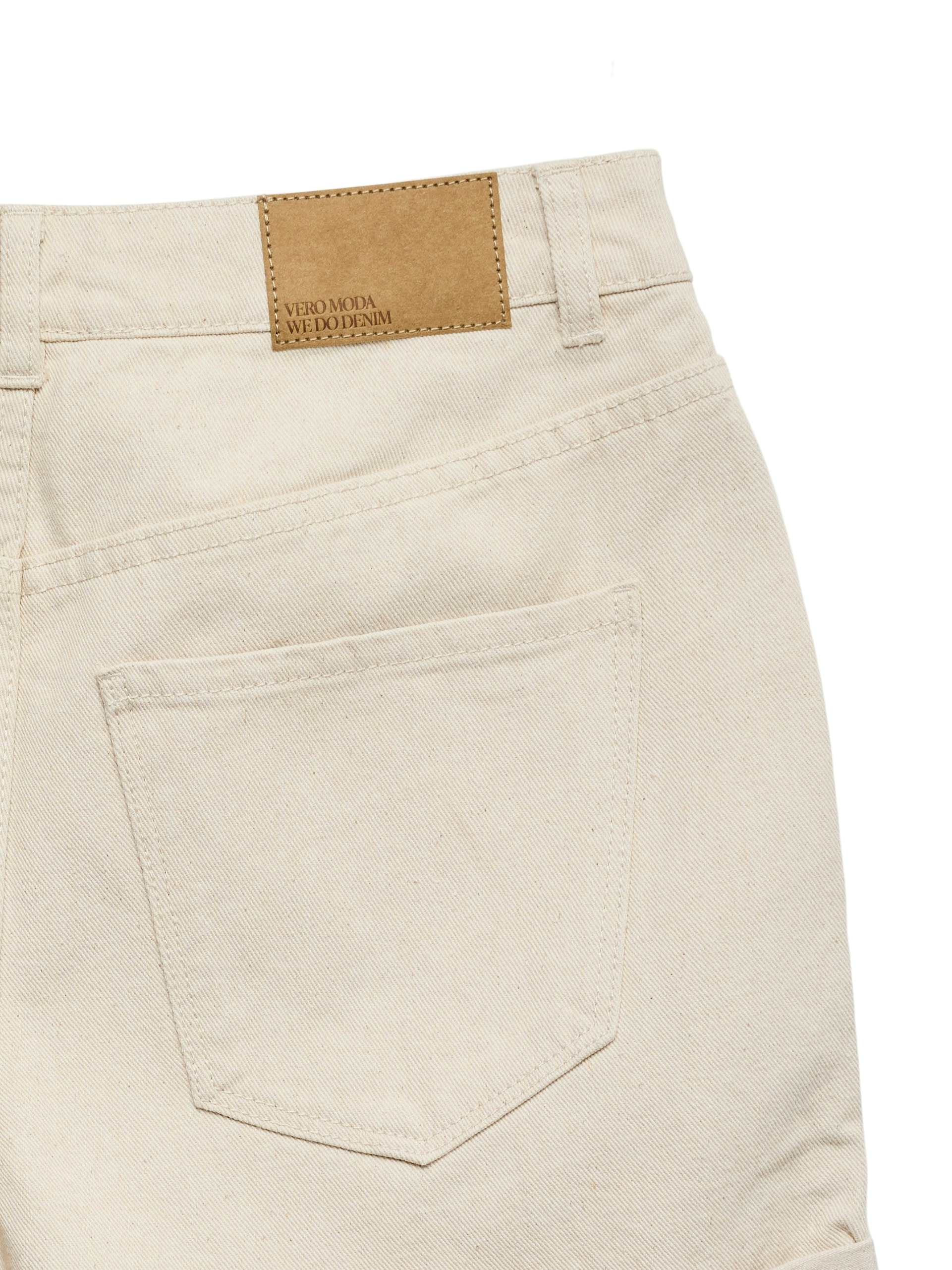Vero Moda Jeansshorts »VMZURI HR LOOSE SHORTS MIX NOOS«