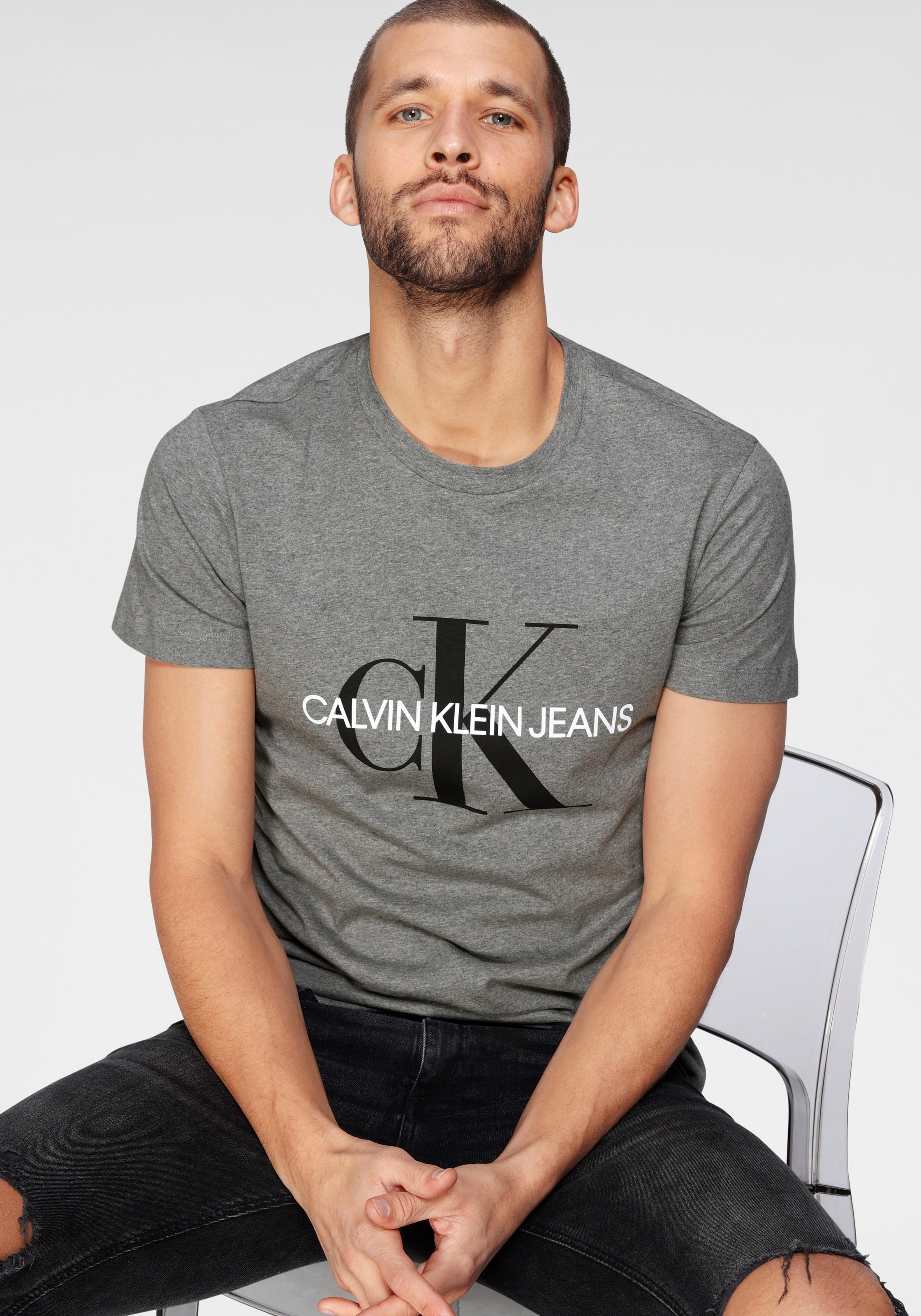 Calvin Klein Jeans T-Shirt »ICONIC MONOGRAM SLIM TEE« mit grossem CK-Print