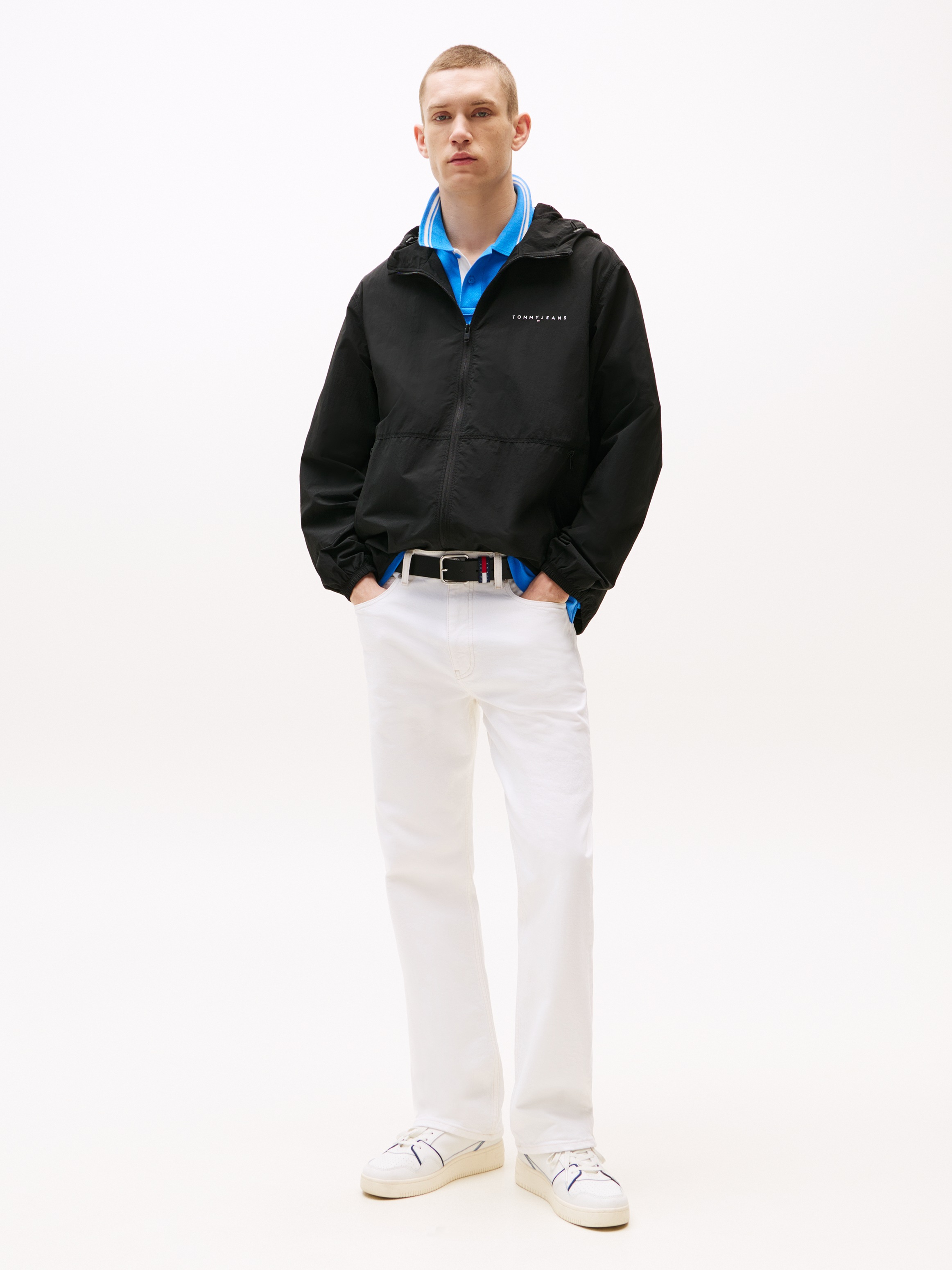 Tommy Jeans Windbreaker »TJM WINDBREAKER EXT«, mit Kapuze, Mit Rundhalsausschnitt