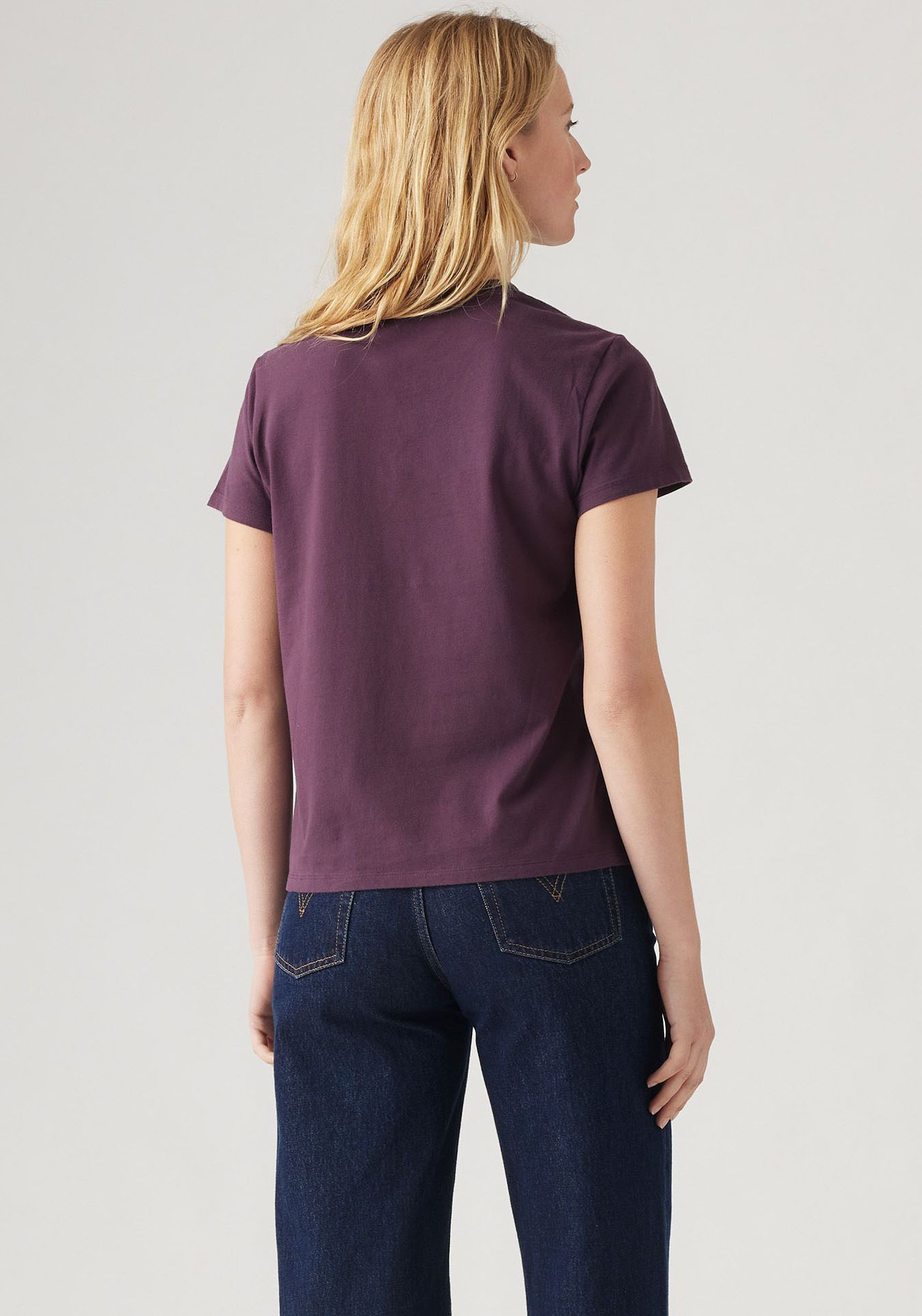 Levi's® T-Shirt »TEE Minilogo«, mit kleiner Logostickerei