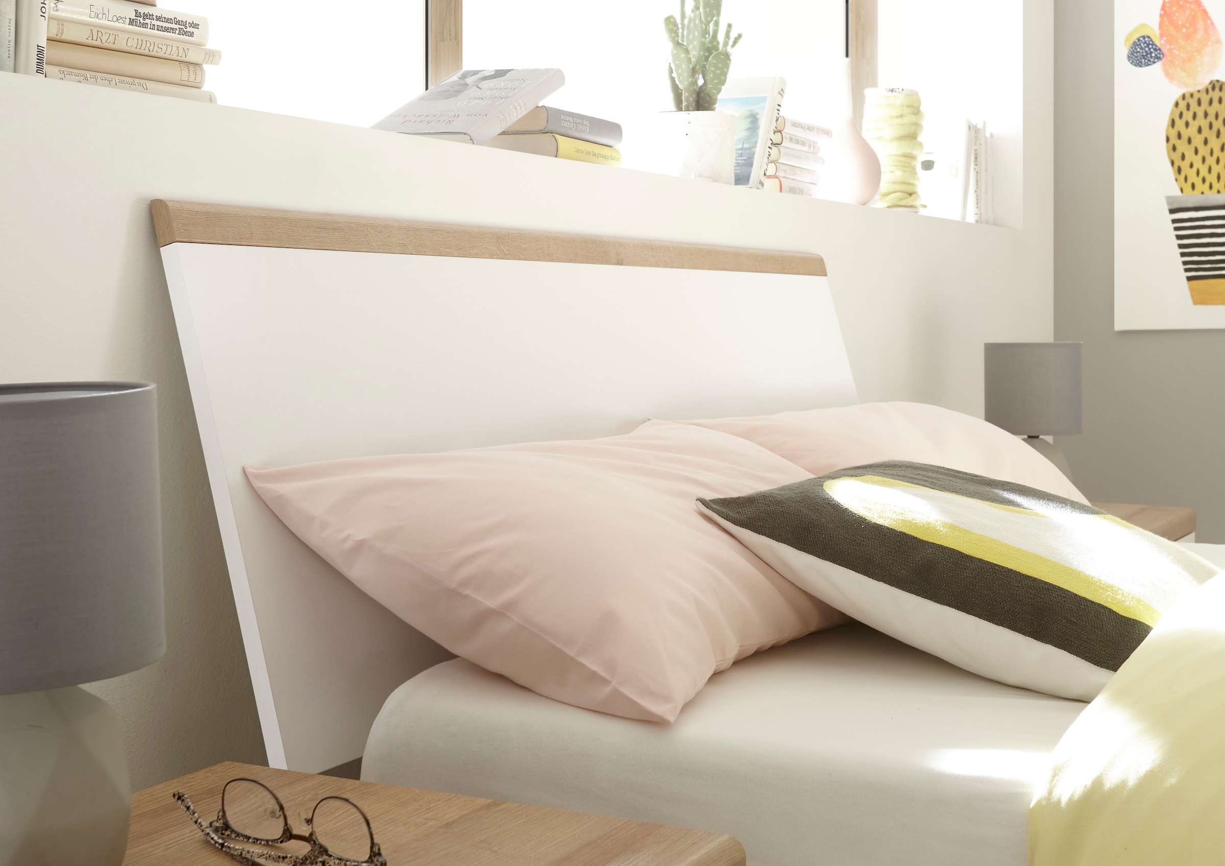 andas Einzelbett »Merle Bettgestell mit Massivholzfüssen Aussenmasse 145/20/92 cm (B/T/H)«, in skandinavischem Design, Liegefläche 140x200cm