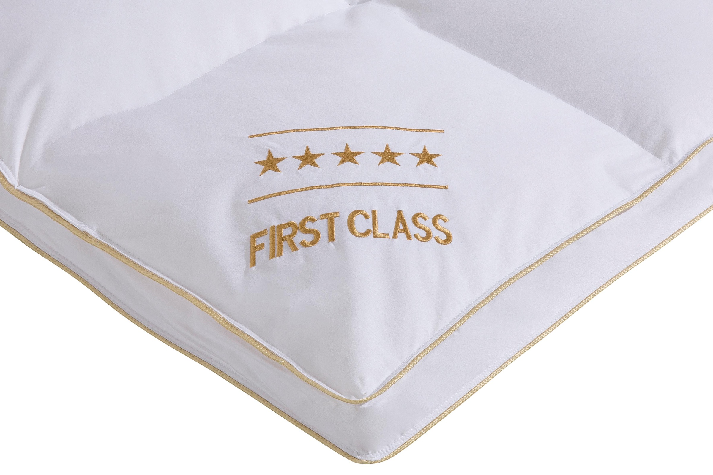 Hanse by RIBECO Daunenbettdecke »Leo«, extrawarm, Füllung 90% Daunen & 10% Federn, (1 St.), Mit einer edlen "First Class"-Stickerei!