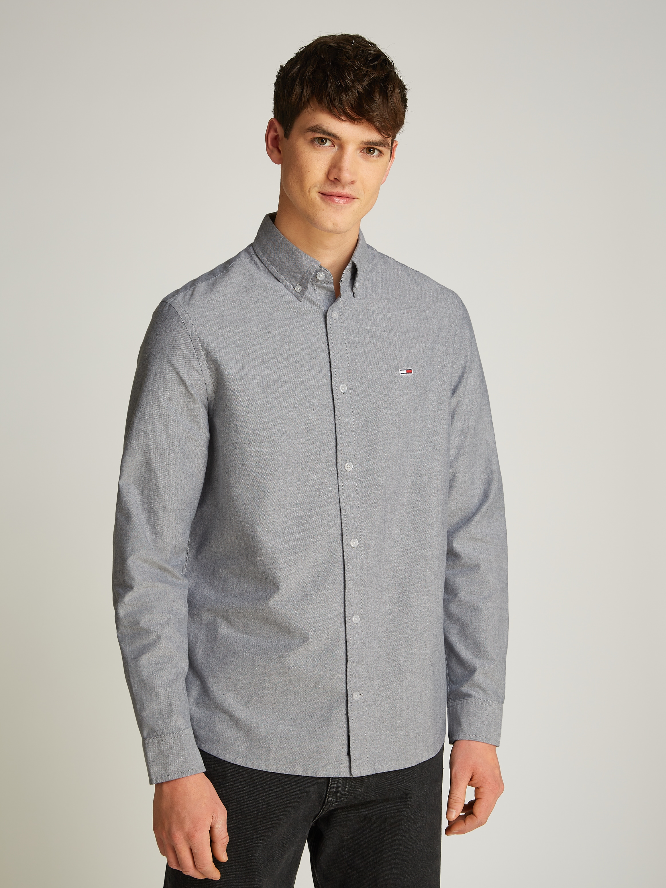 Tommy Jeans Plus Langarmhemd "TJM REG OXFORD SHIRT EXT" in Grossen Grössen, Logostickerei, Button-down-Kragen