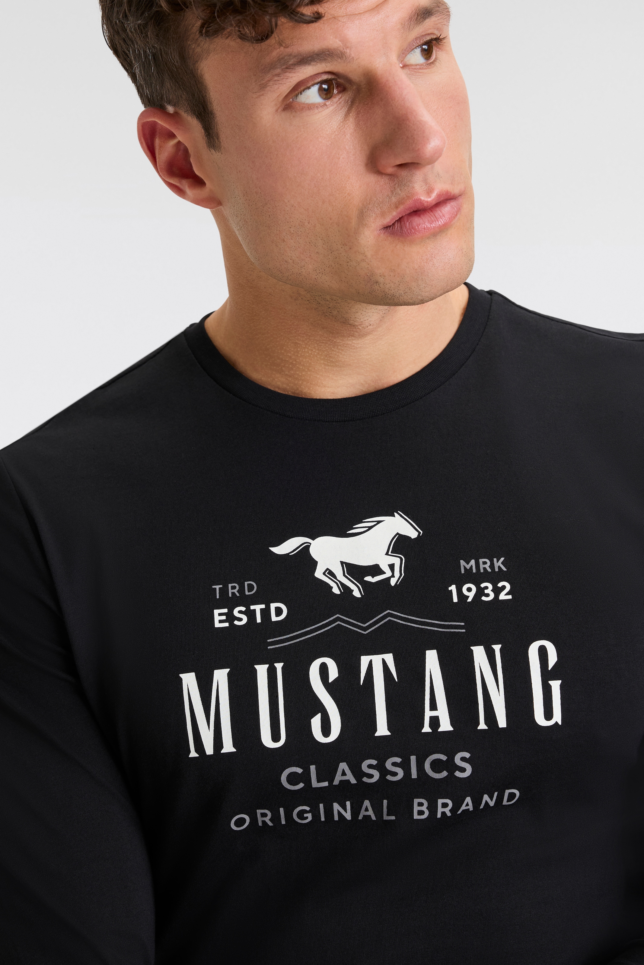 MUSTANG Langarmshirt »Style Adrian«