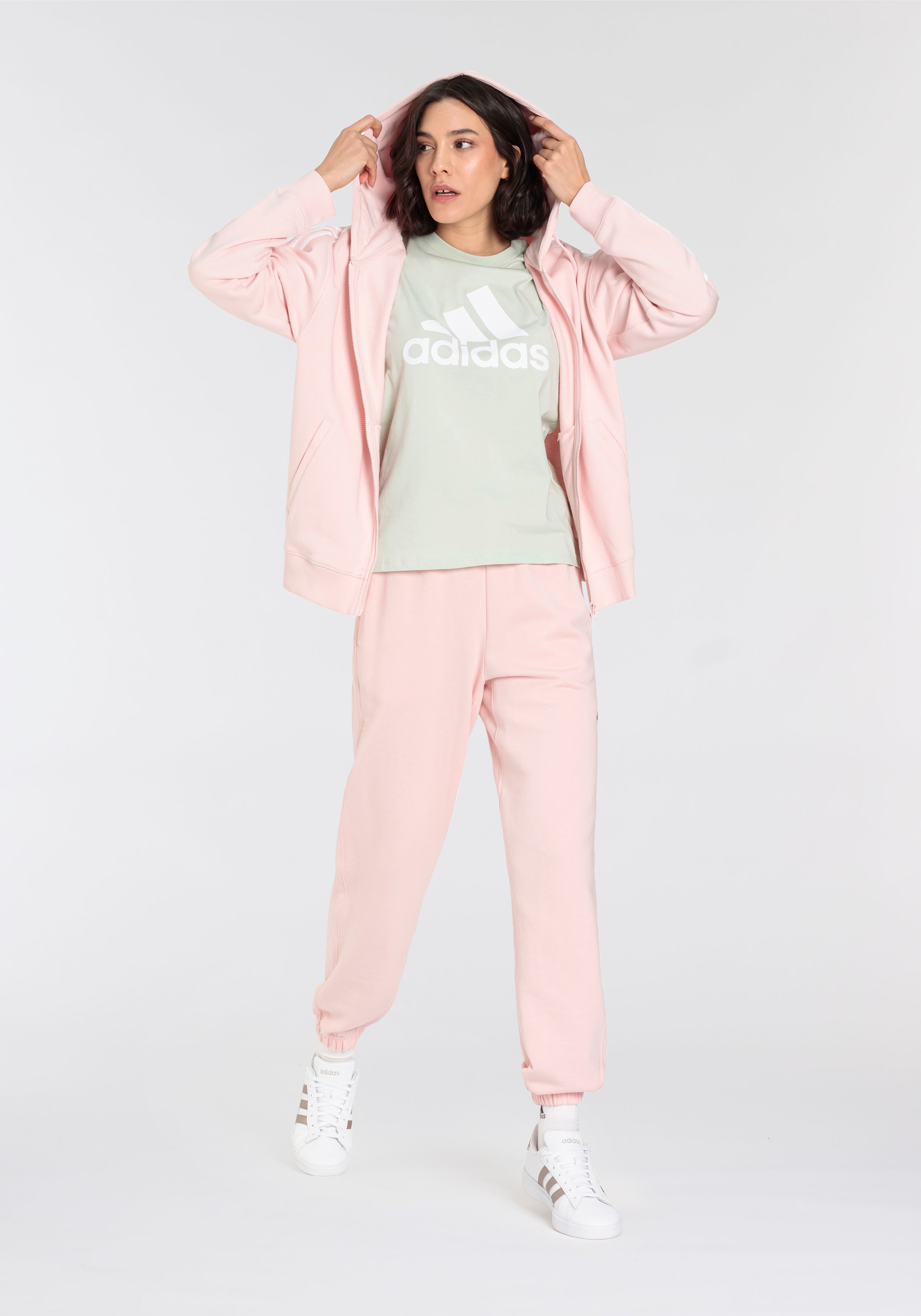 adidas Sportswear T-Shirt »LOUNGEWEAR ESSENTIALS LOGO«