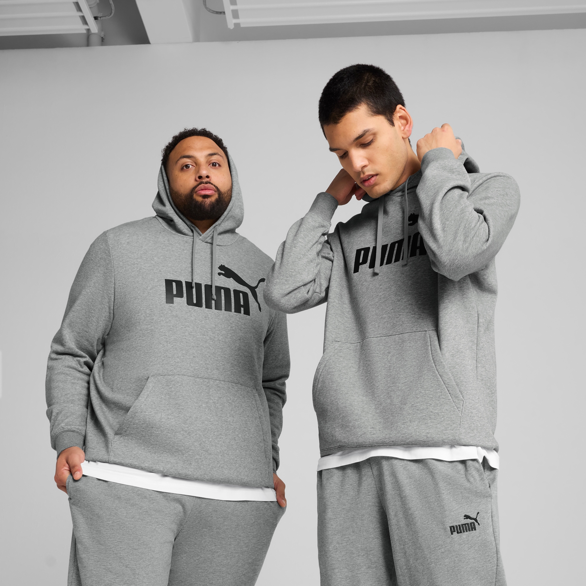 PUMA Kapuzensweatshirt »ESS NO. 1 LOGO HOODIE FL«, mit verstellbarer Kapuze, mit Kängurutasche