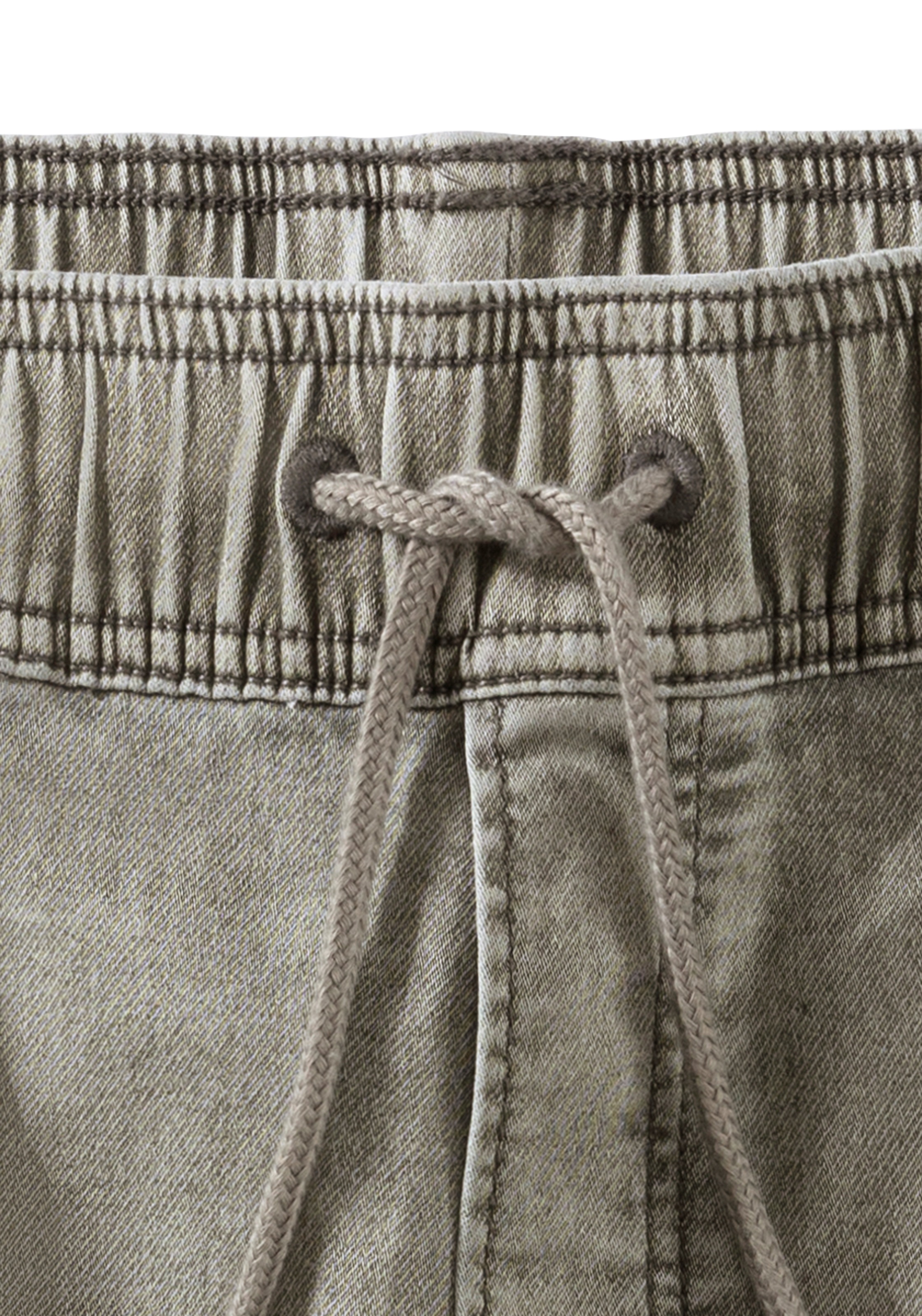 John Devin Jogg Pants, mit Cargotaschen, knielang, elastische Schlupf-Bermuda