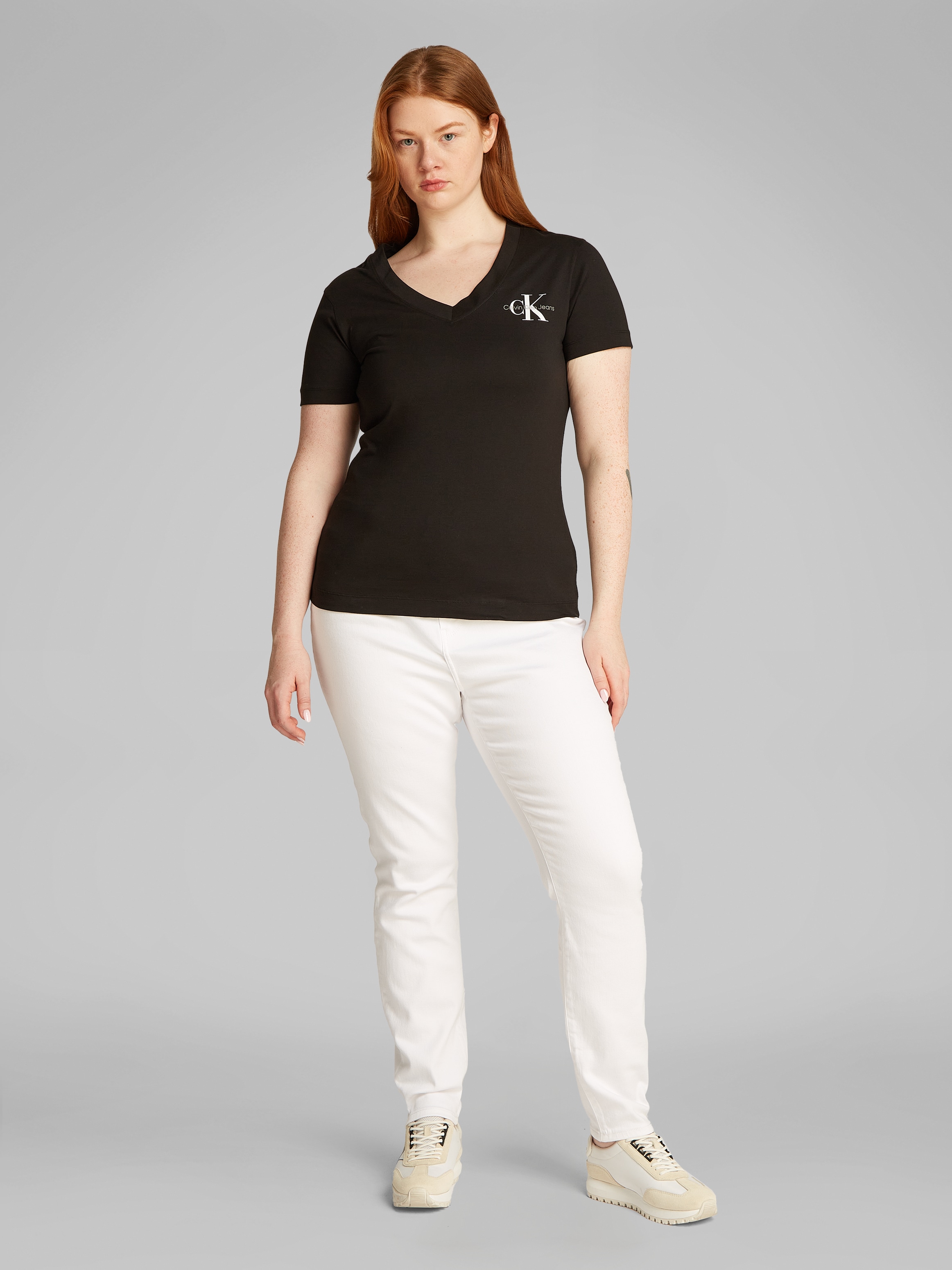 Calvin Klein Jeans Plus T-Shirt »PLUS 2-PACK MONOLOGO V-NECK TEE«, in Grossen Grössen, mit Logo-Print