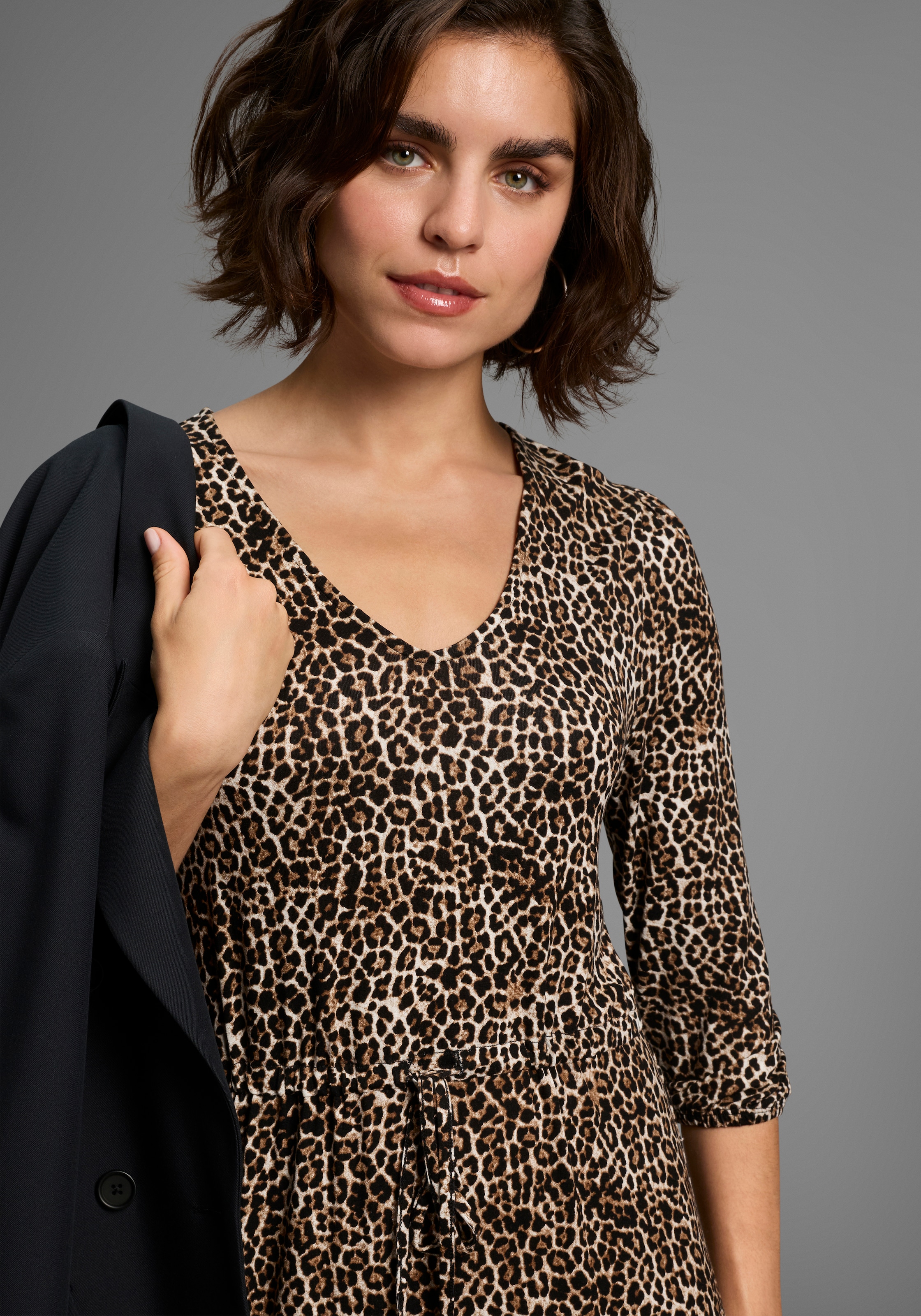 Laura Scott Midikleid, im Leoparden-Print aus Single Jersey - NEUE KOLLEKTION