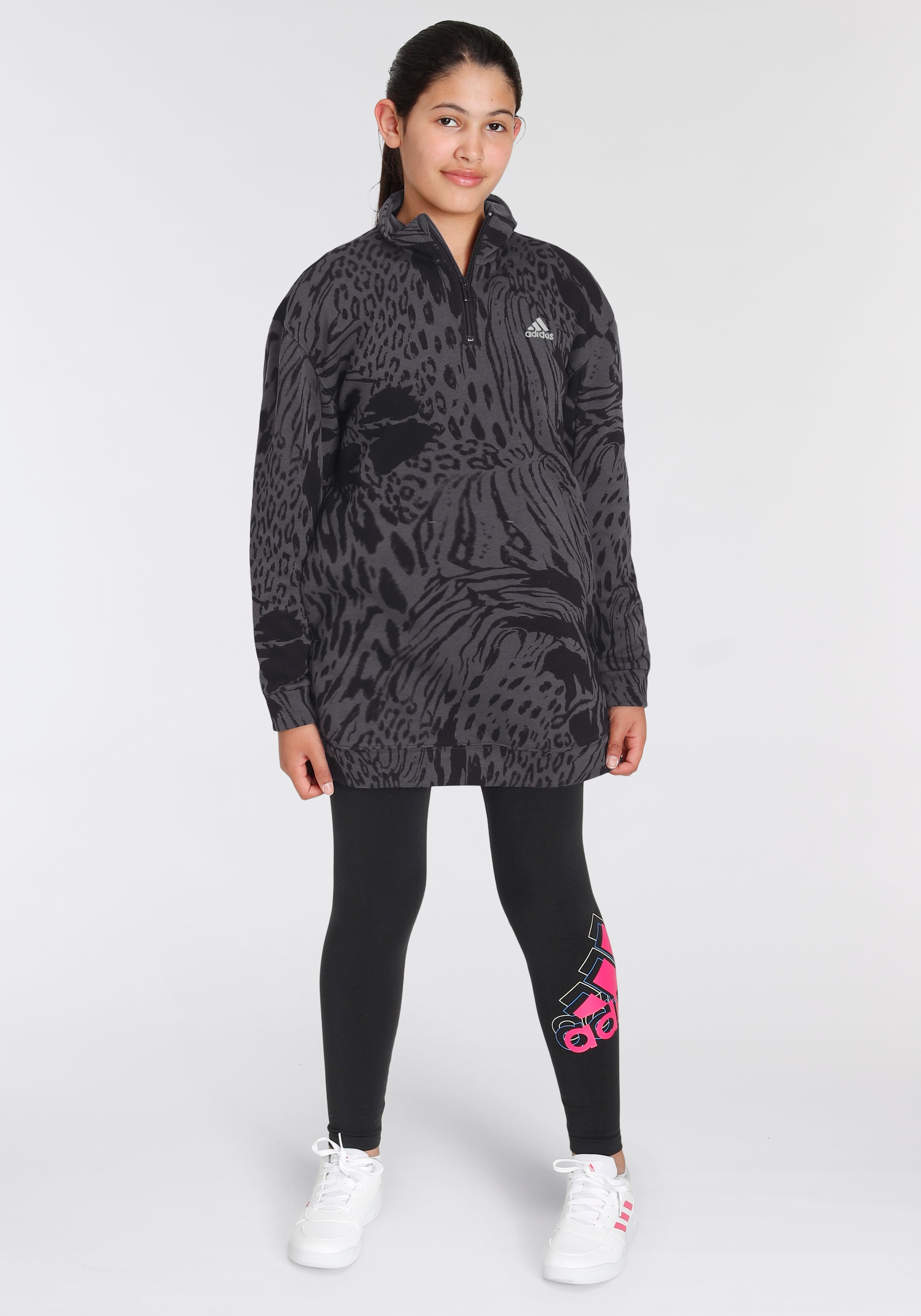 ✵ adidas Sportswear Sweatkleid COTTON Jelmoli-Versand entdecken »FUTURE LOOSE | ANIMAL HYBRID online PRINT KLEID« HALF-ZIP ICONS