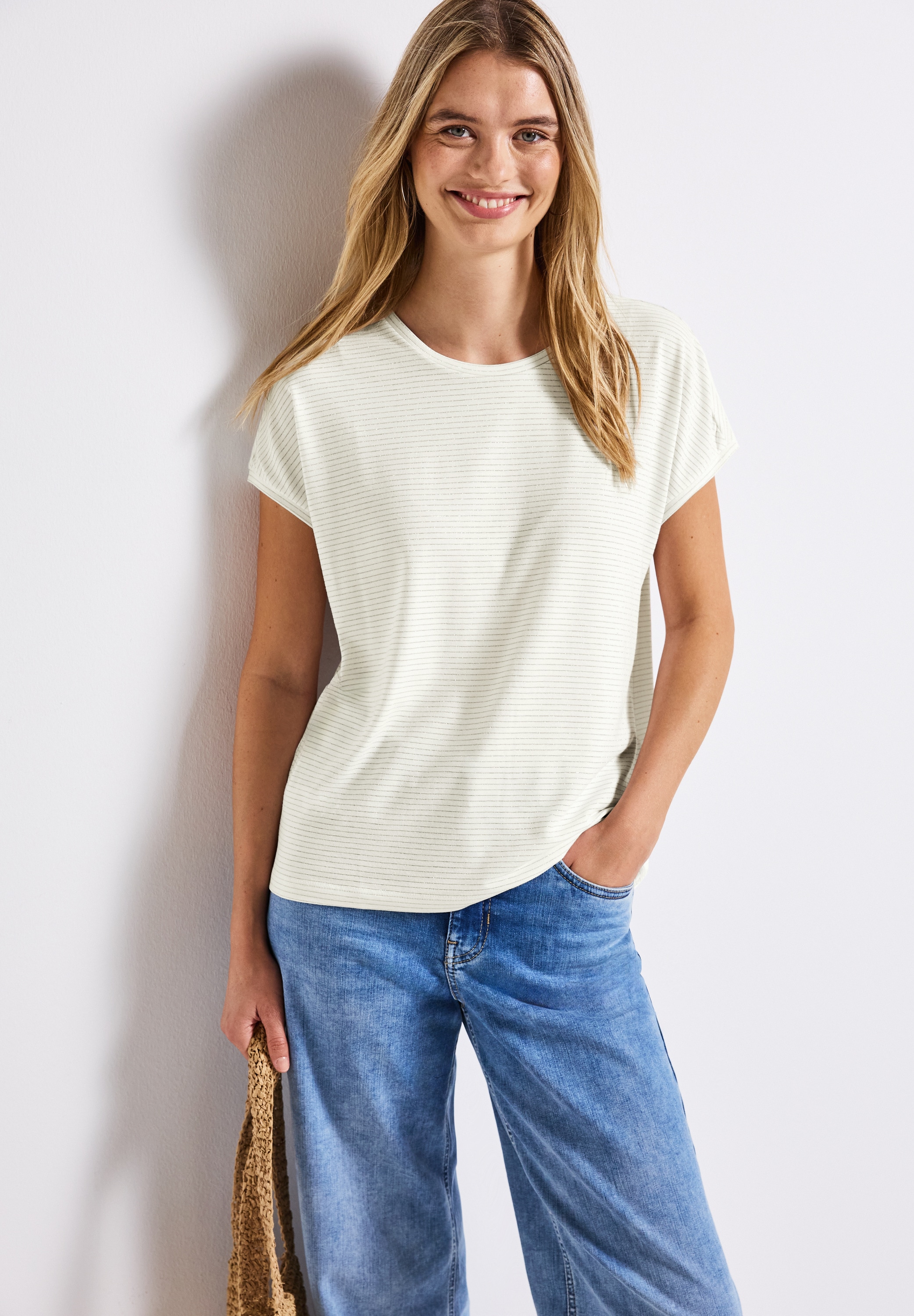 STREET ONE Rundhalsshirt mit glitzernden Streifen