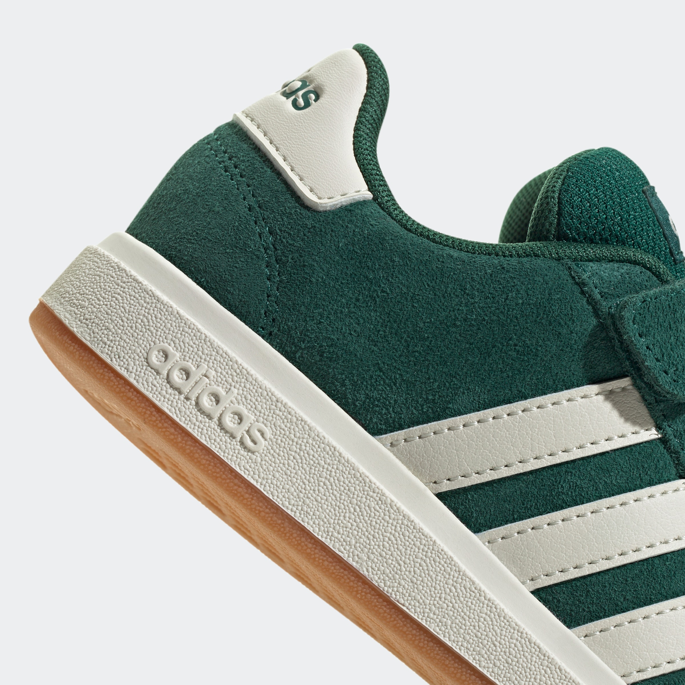 adidas Sportswear Klettschuh »GRAND COURT 00S KIDS«, Design auf den Spuren des adidas Superstar