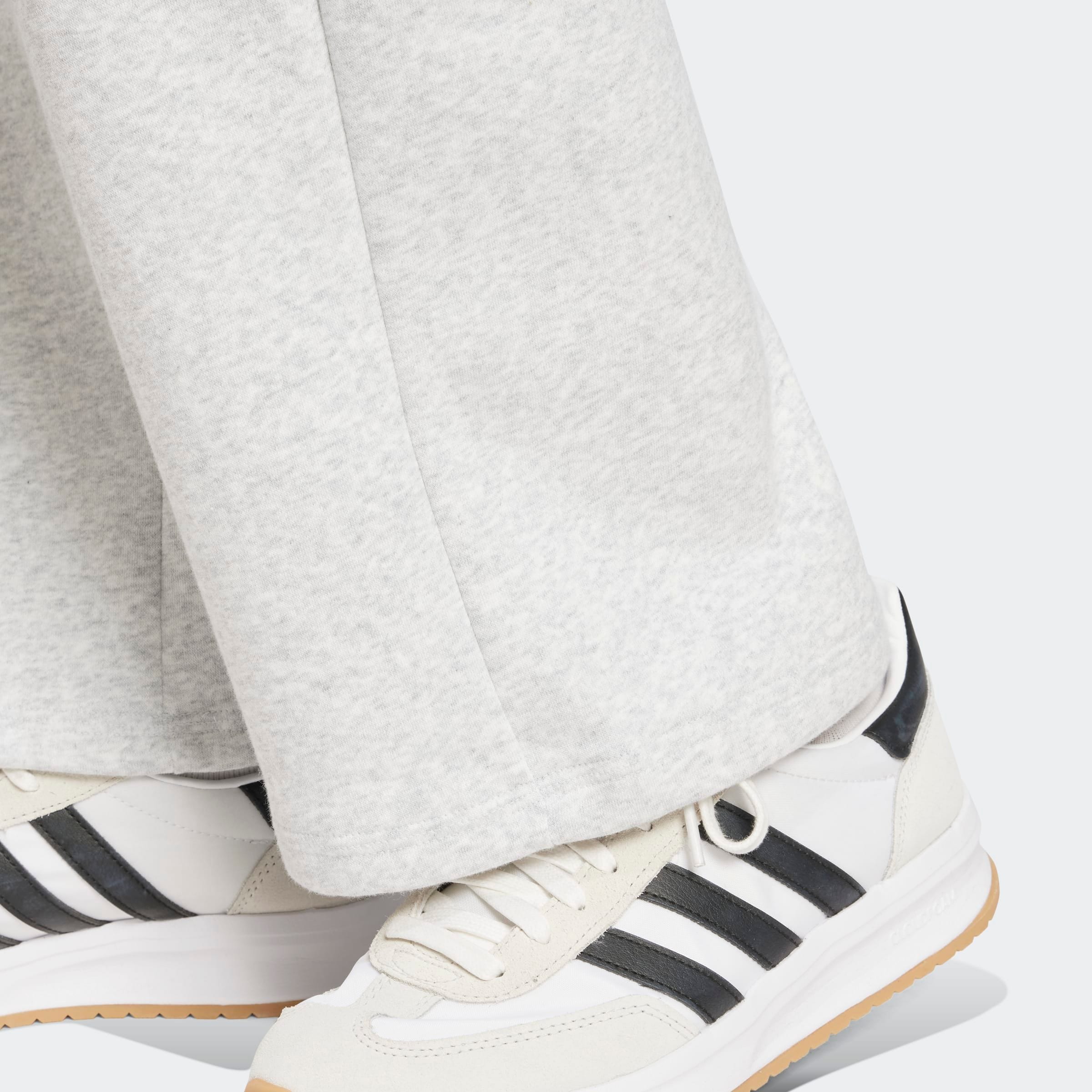 adidas Sportswear Sporthose »W SL FC PT«, (1 tlg.), Locker geschnitten, mittelhoher Bund