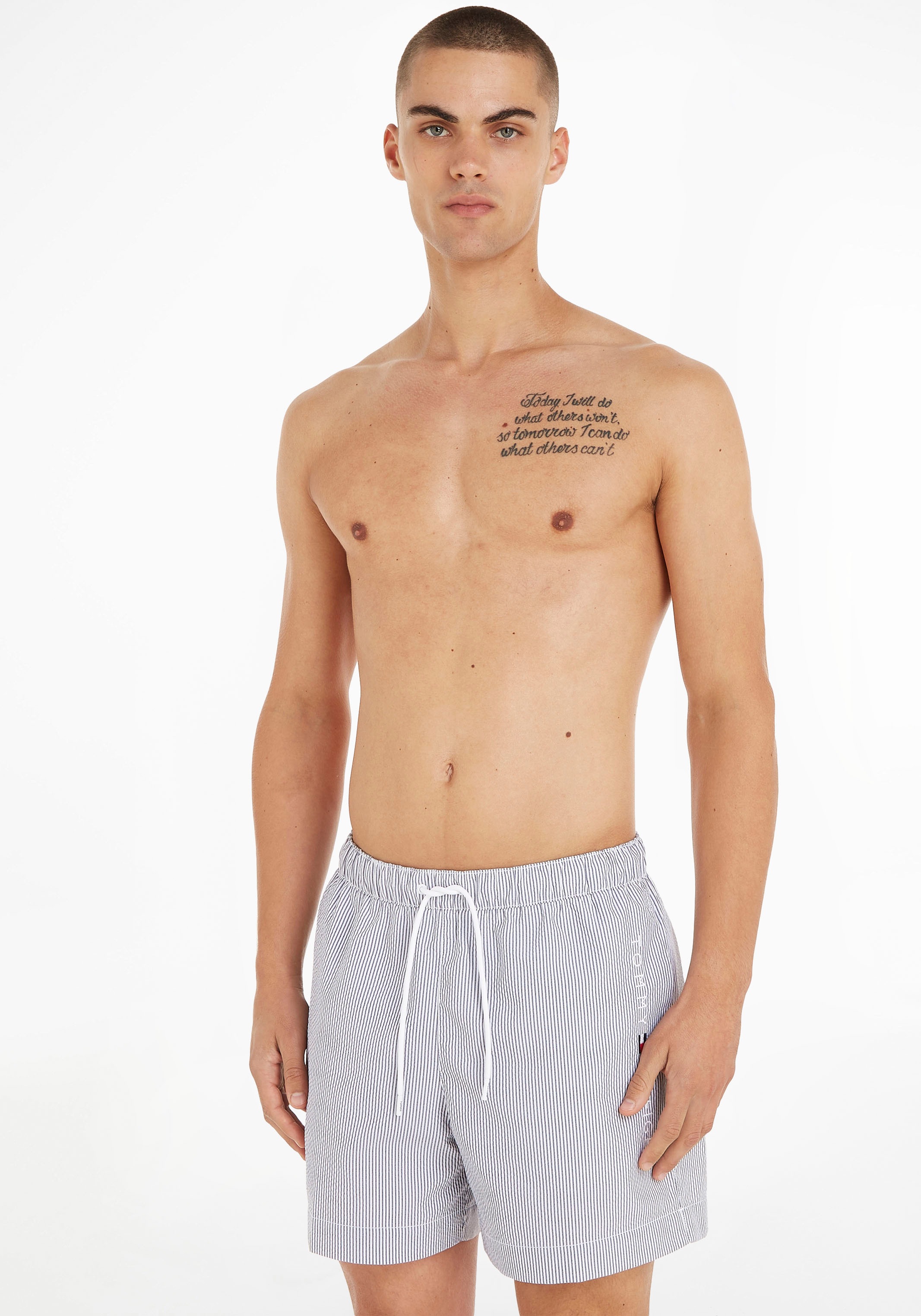 Tommy Hilfiger Swimwear Badeshorts »MEDIUM PRINT«, mit Hilfiger Markenlabel online DRAWSTRING Tommy