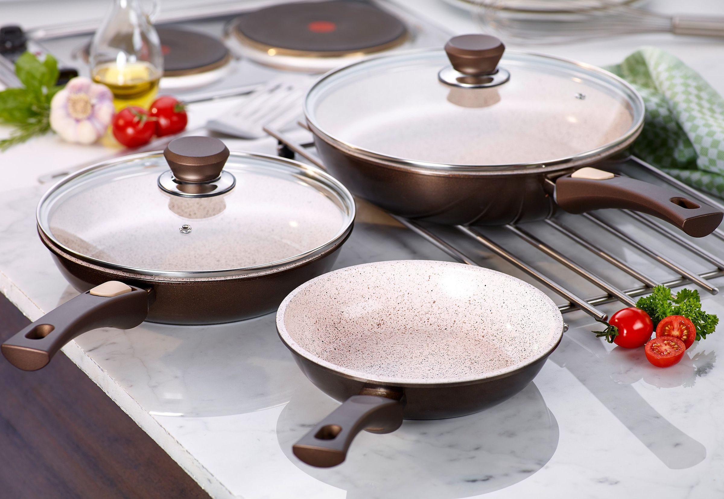 Genius Pfannen-Set »Cerafit® Granit-Grand-Edition«, Edelstahl, (Set, 7 tlg., je 1 Pfanne Ø 20/24/28 cm, H: 5,3/6,2/5 cm, - 0,9/1,6/2,6 l), Abnehmbarer Griff, Aluminium, Keramikbeschichtung, Induktion