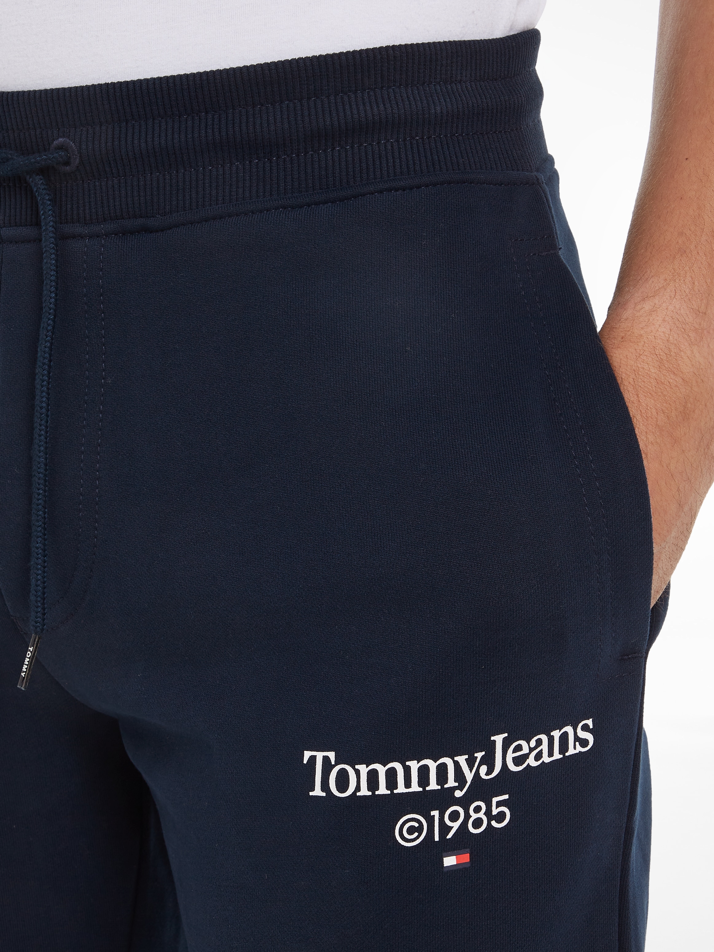 Tommy Jeans Plus Sweathose »TJM SLIM ENTRY GRAPH SWTPNT EXT«, Grosse Grössen