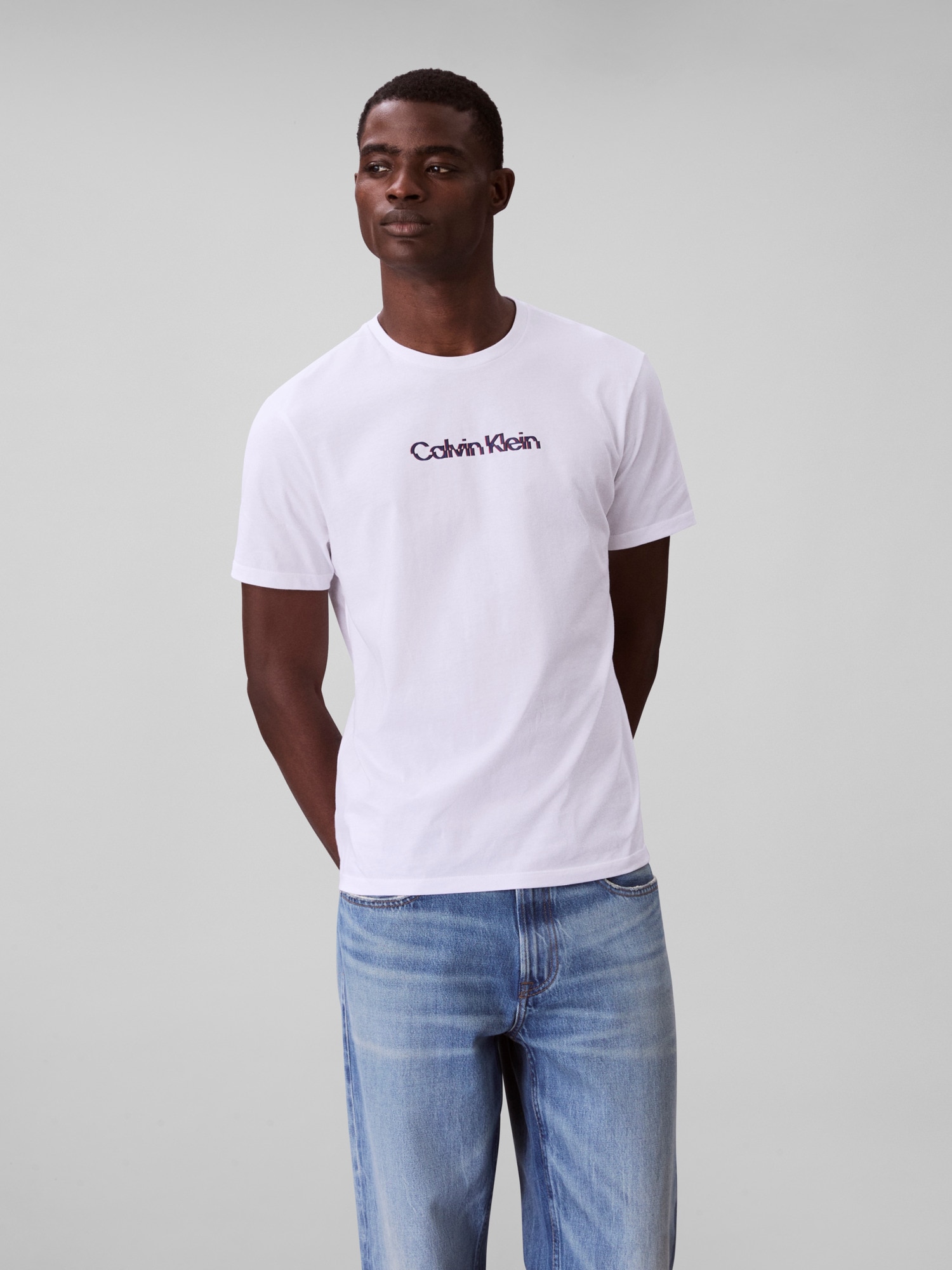 Calvin Klein Jeans T-Shirt »SS GLITCHED LOGO EU CLASSIC TEE« Mit Rundhalsausschnitt