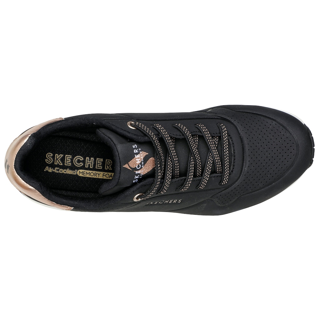 Skechers Slip-On Sneaker »UNO SHIMMER AWAY«, Slipper, Freizeitschuh, Halbschuh mit modischem Keilabsatz