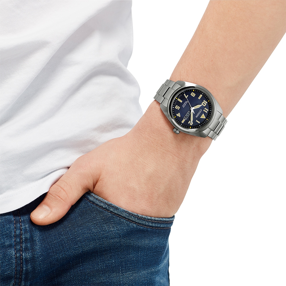 Citizen Solaruhr, Armbanduhr, Herrenuhr, Datum, Titan
