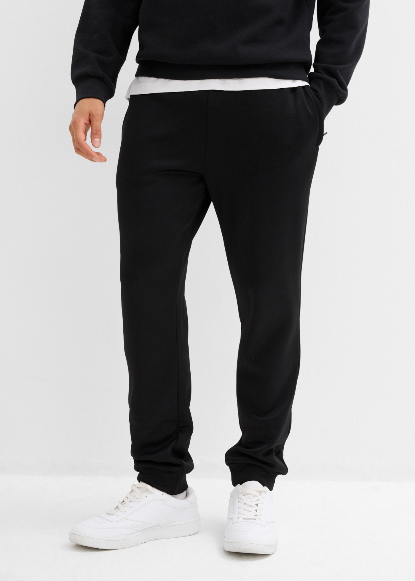 bonprix Jogginghose mit Thermo-Funktion, Regular Fit, im Casual-Stil