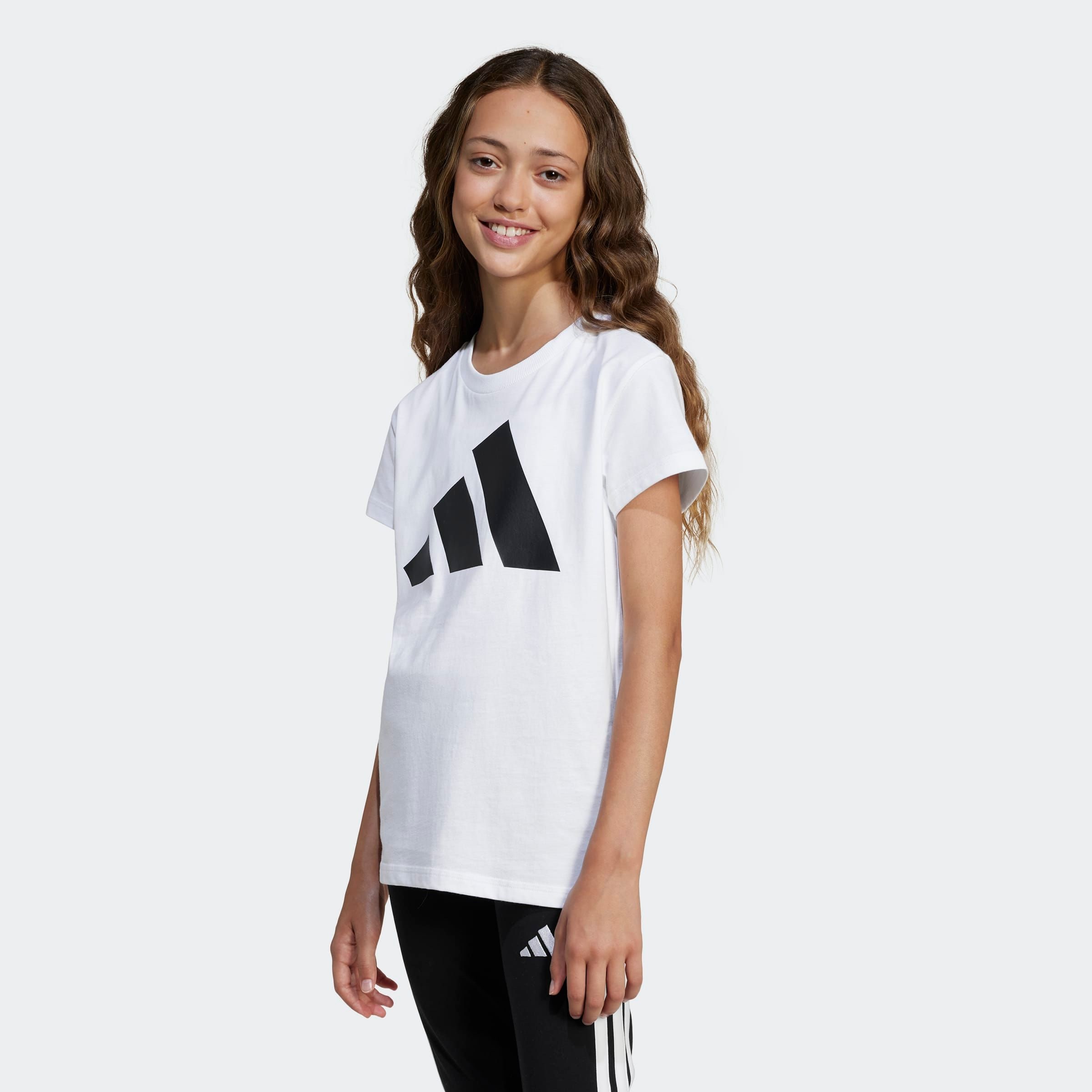 adidas Sportswear T-Shirt »JG BL TEE 160« für Kinder, mit Rundhalsausschnitt, aus Baumwolle, atmungsaktiv
