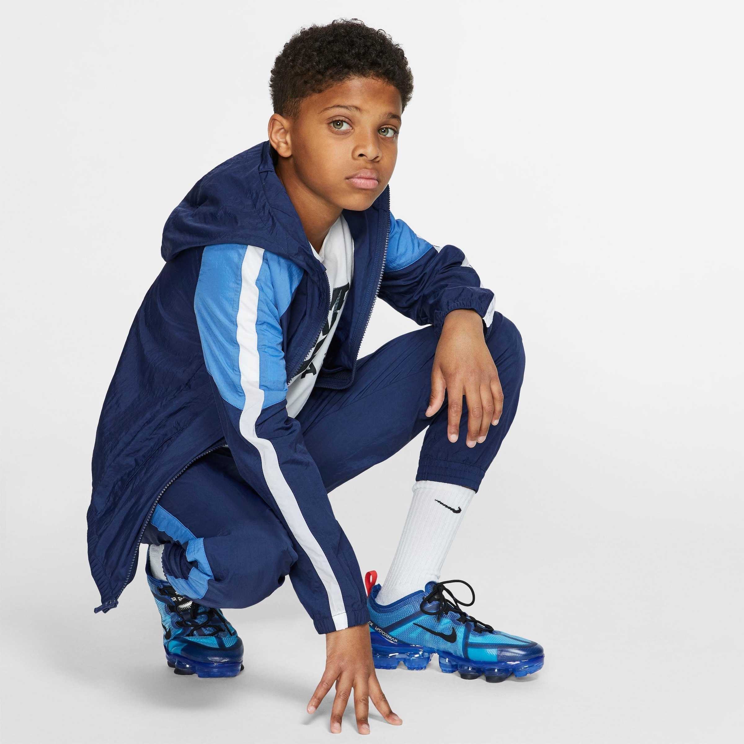 ✵ Nike Sportswear Trainingsanzug »Boys' Woven Tracksuit« online kaufen |  Jelmoli-Versand