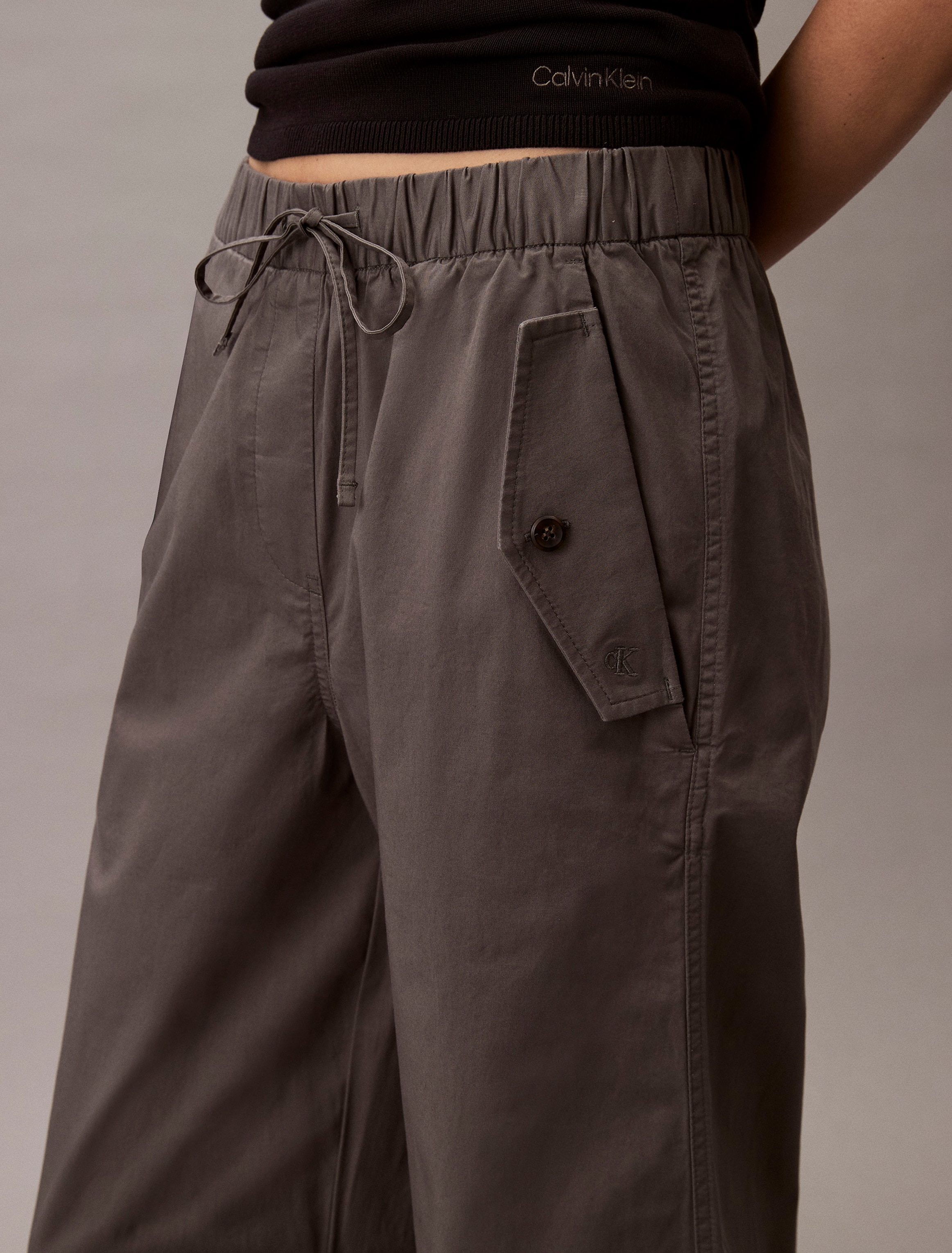 Calvin Klein Jeans Cargohose »LIGHT WEIGHT COTTON CARGO PANT«, Mit abgestepptem Beinabschluss