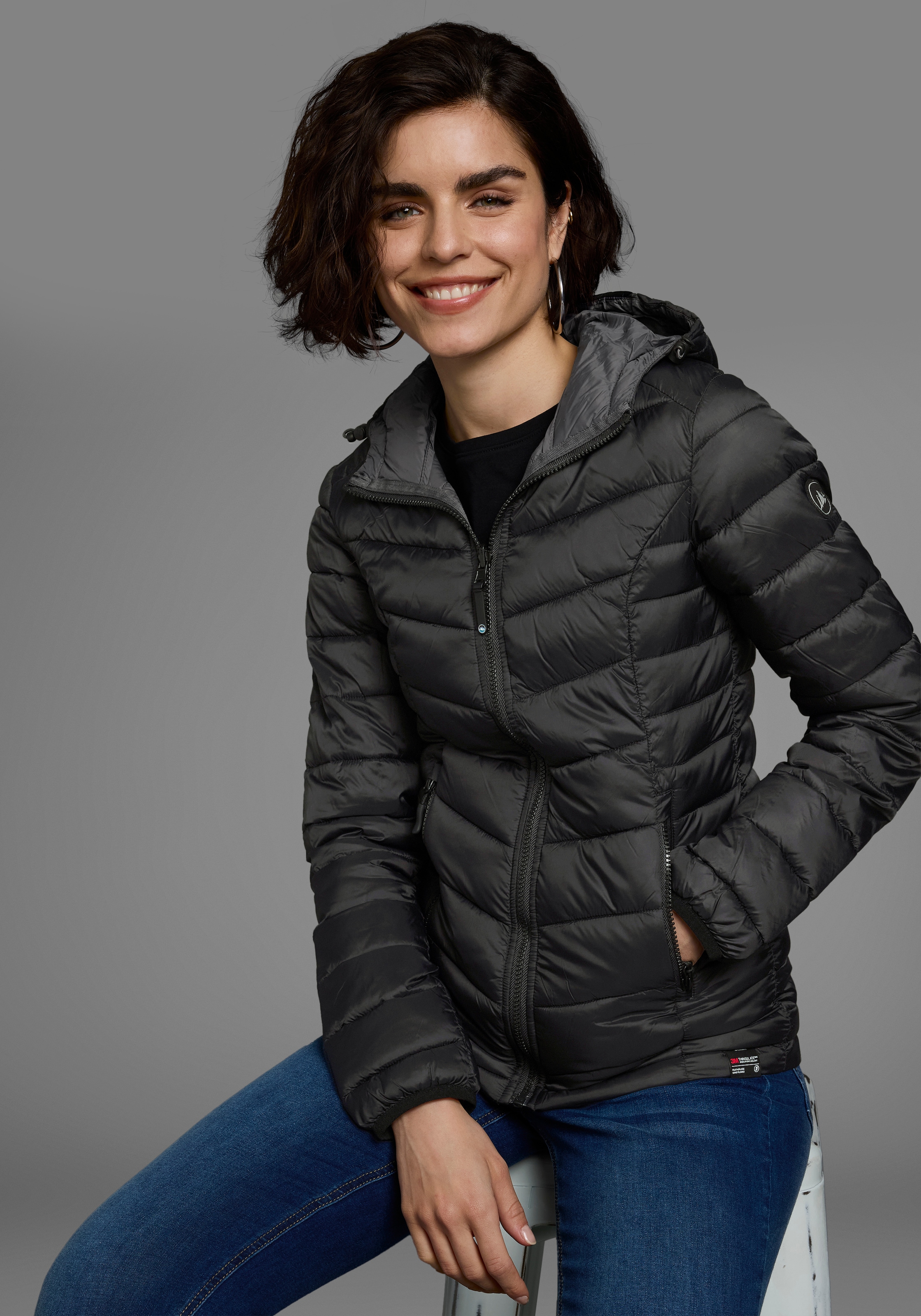 Polarino Steppjacke, mit Kapuze, für kühle Tage, aus leichtem Webmaterial, wasserabweisend