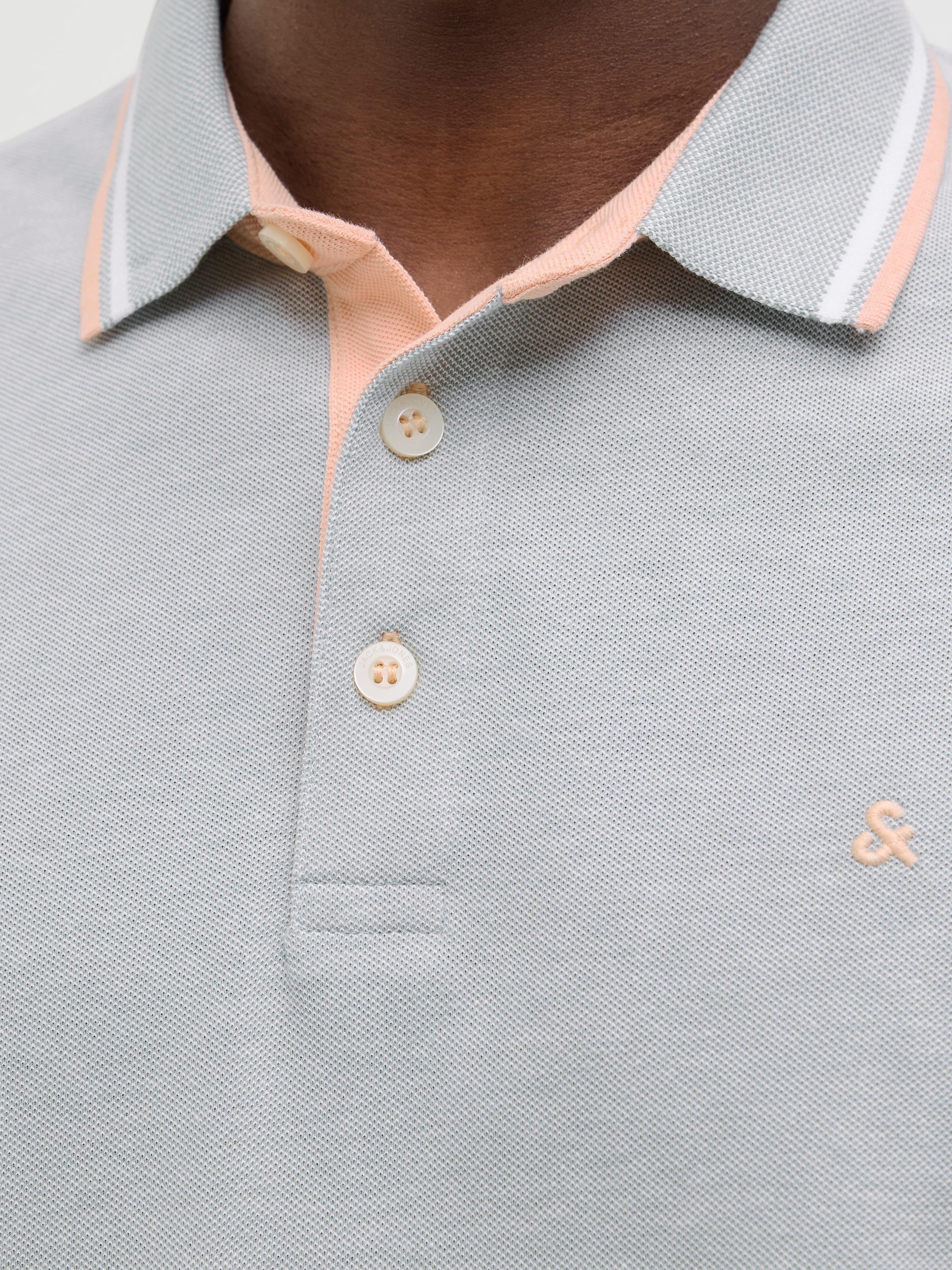Jack & Jones Poloshirt »JJEPAULOS POLO SS NOOS«, mit Logo Stickerei