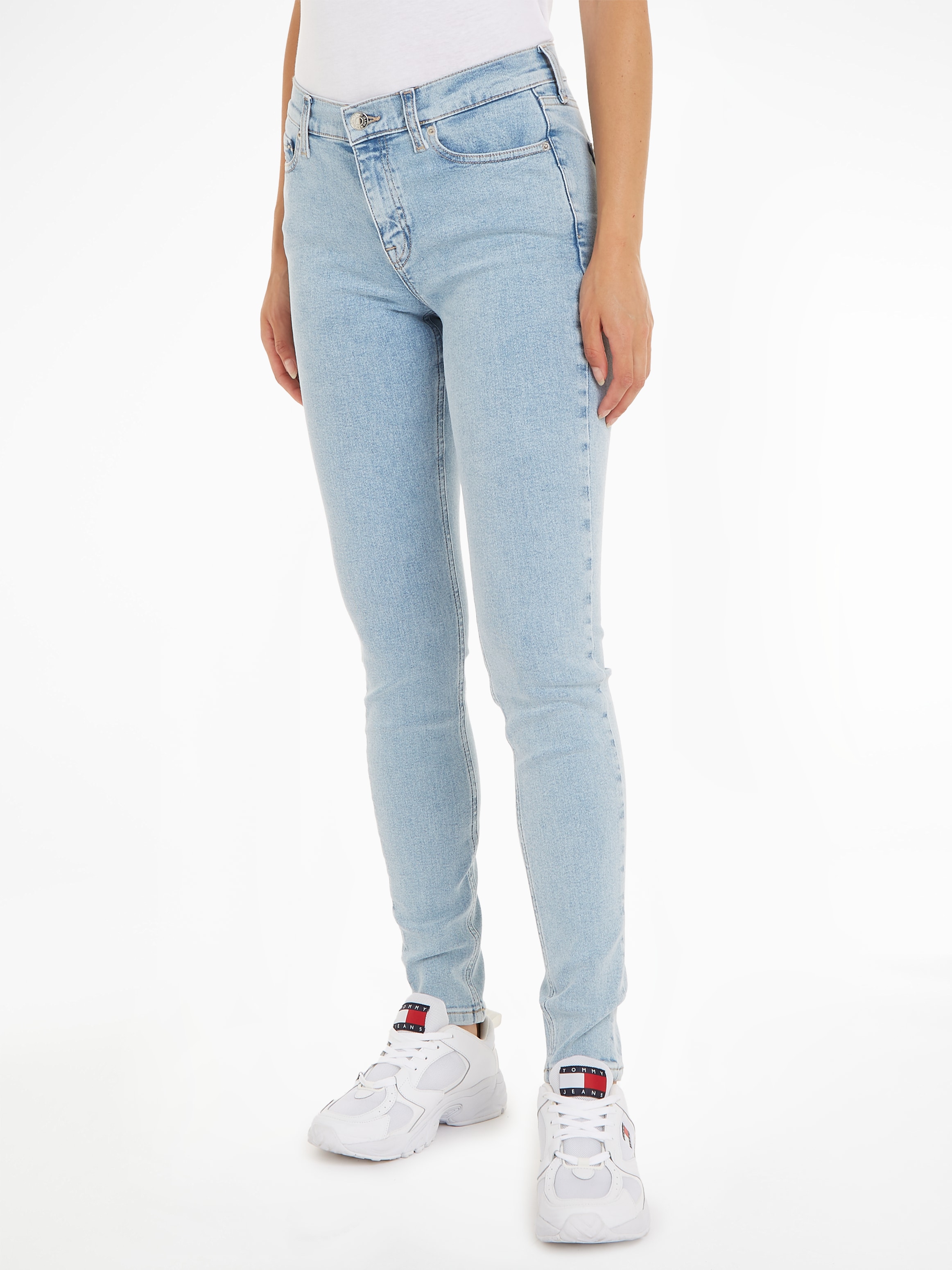 Tommy Jeans Bequeme Jeans »Nora«, mit Ledermarkenlabel online shoppen bei  Jelmoli-Versand Schweiz | Straight-Fit Jeans