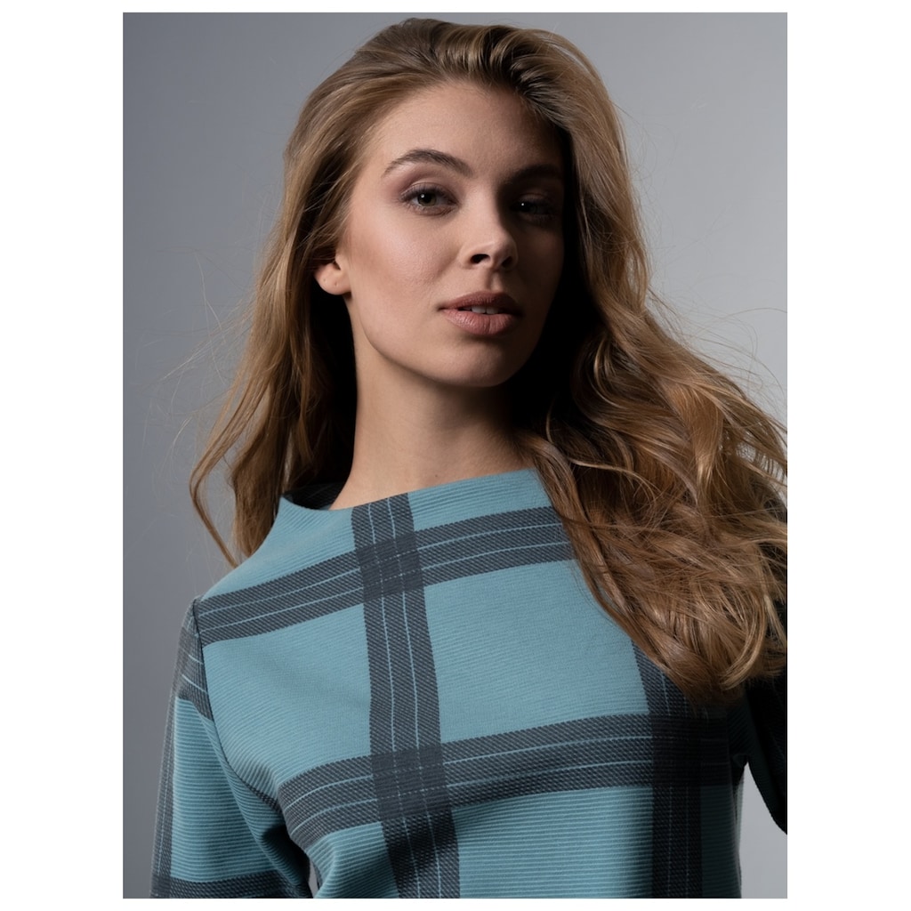 Trigema Sweatshirt »TRIGEMA Stehkragen Pullover mit Karo-Muster«