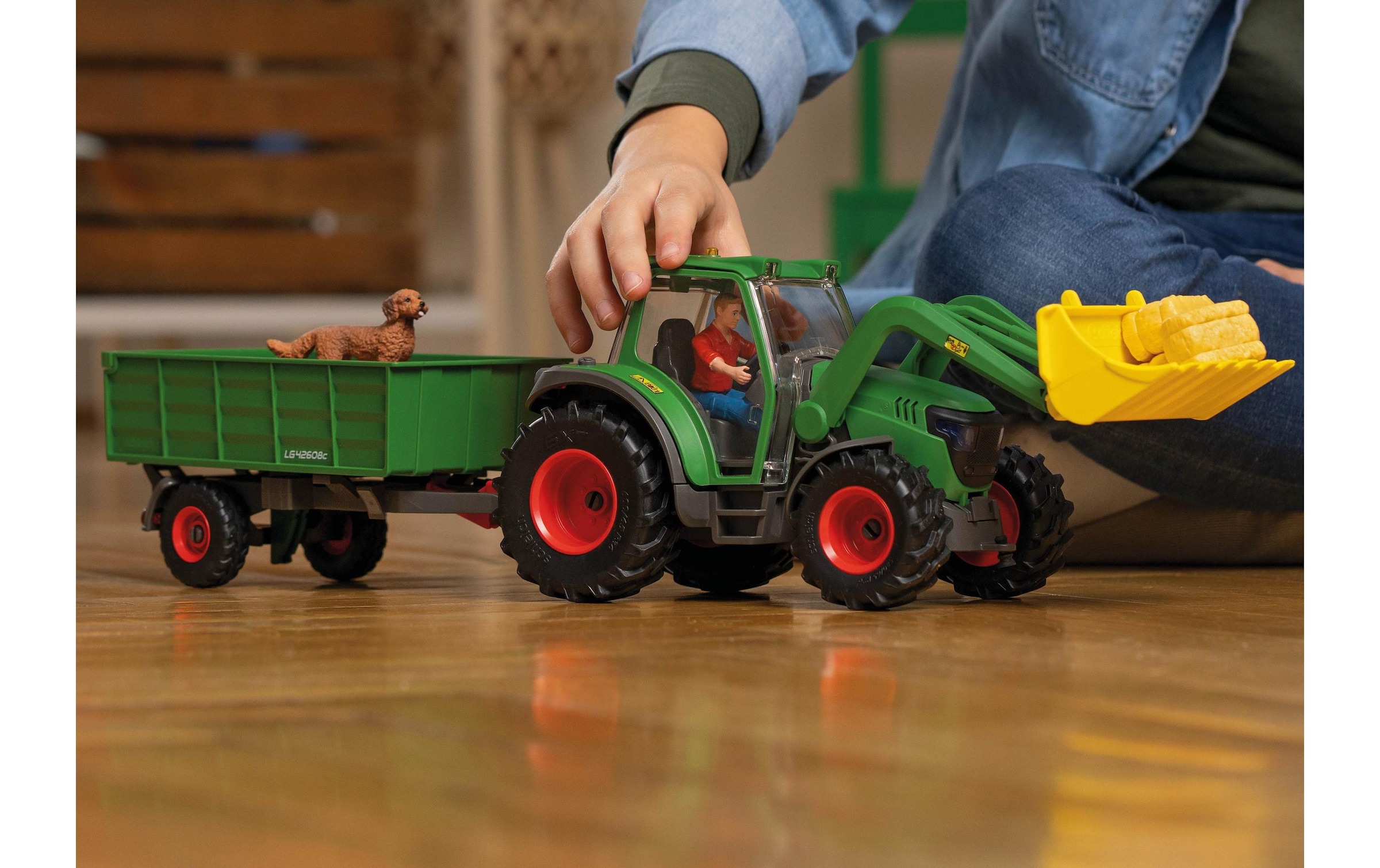 Schleich® Spielwelt »Farm World Traktor mit Anhänger«