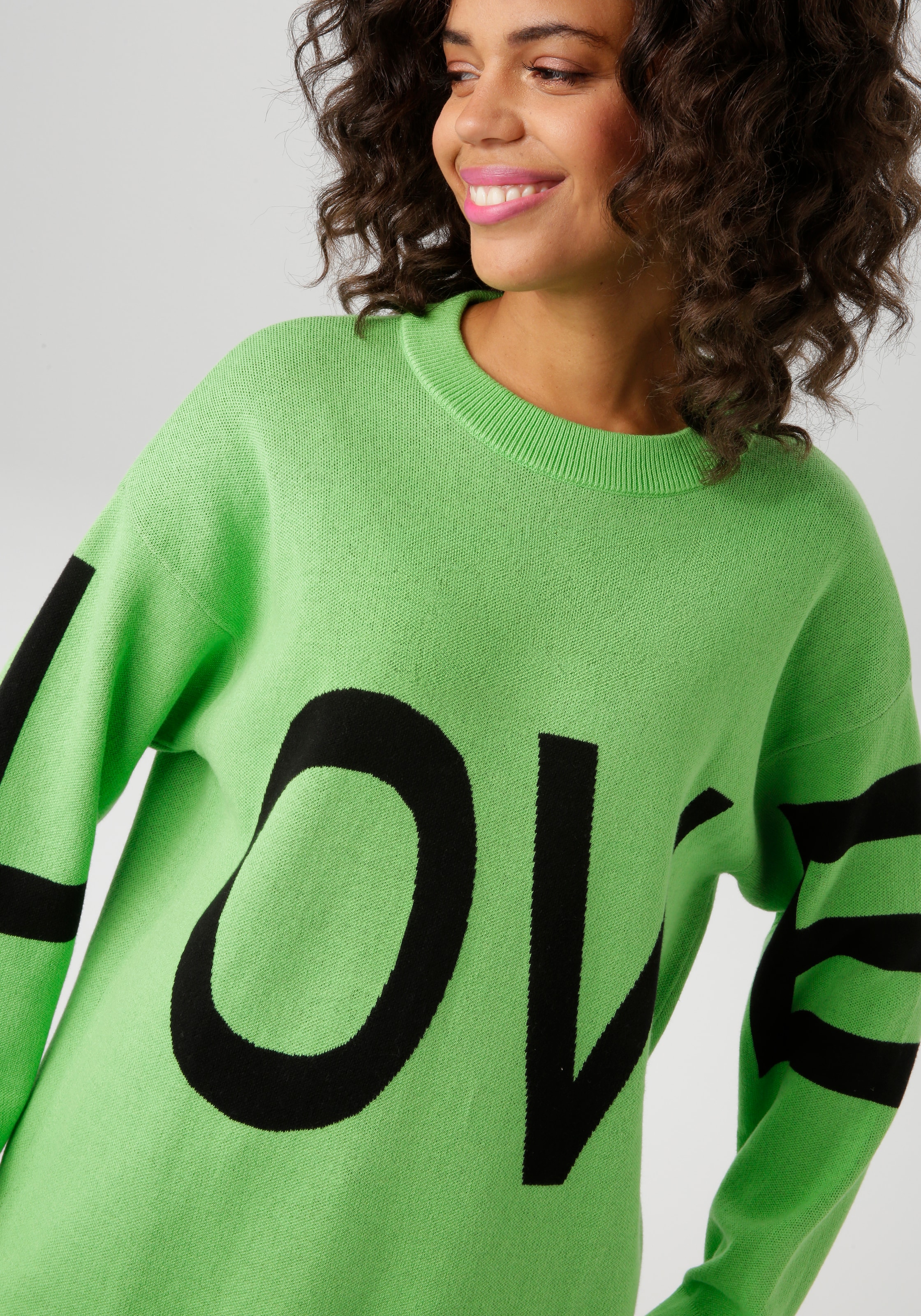 Aniston CASUAL Strickpullover, mit eingestricktem LOVE-Schriftzug