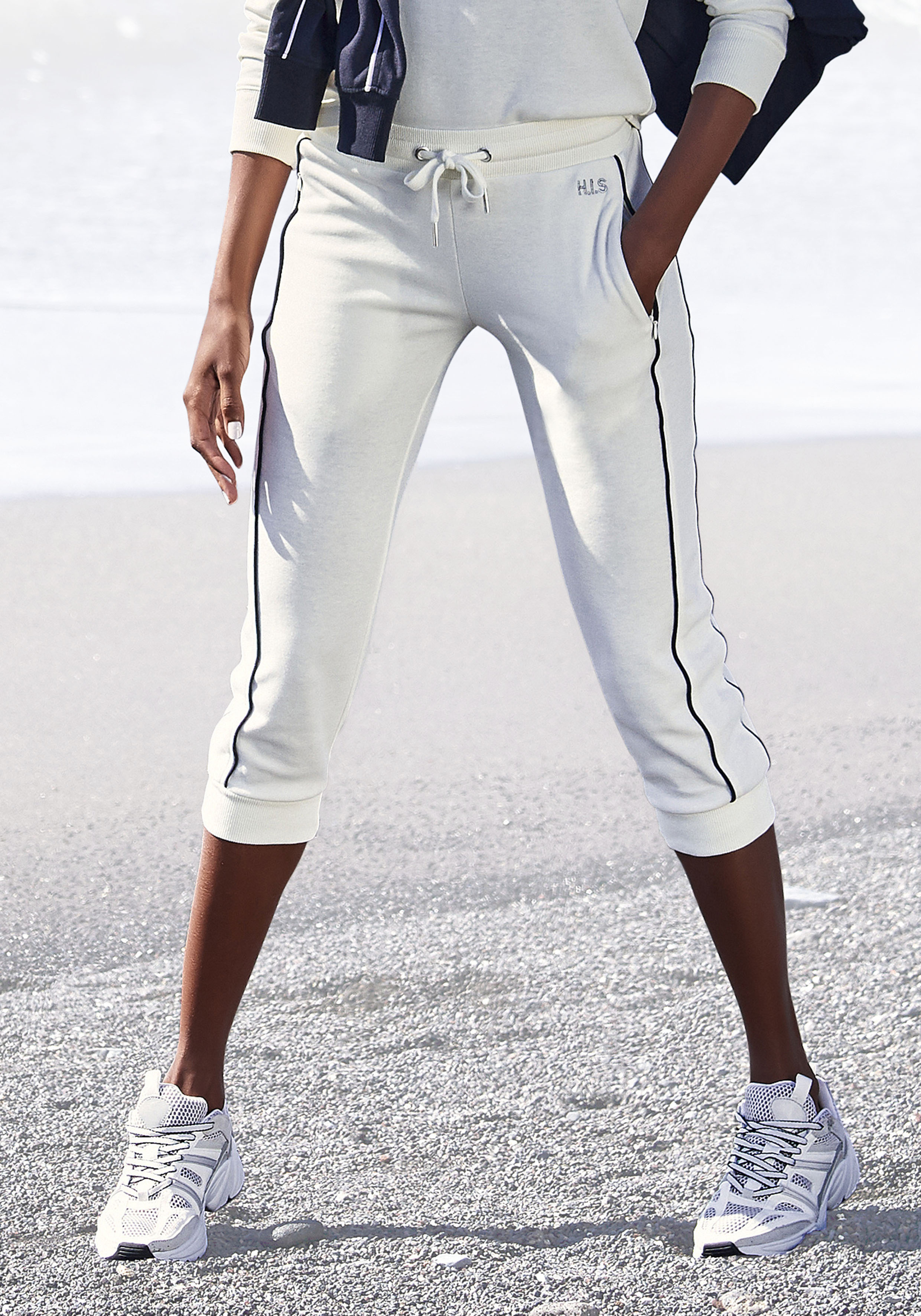 Caprihose, mit seitlichen Piping