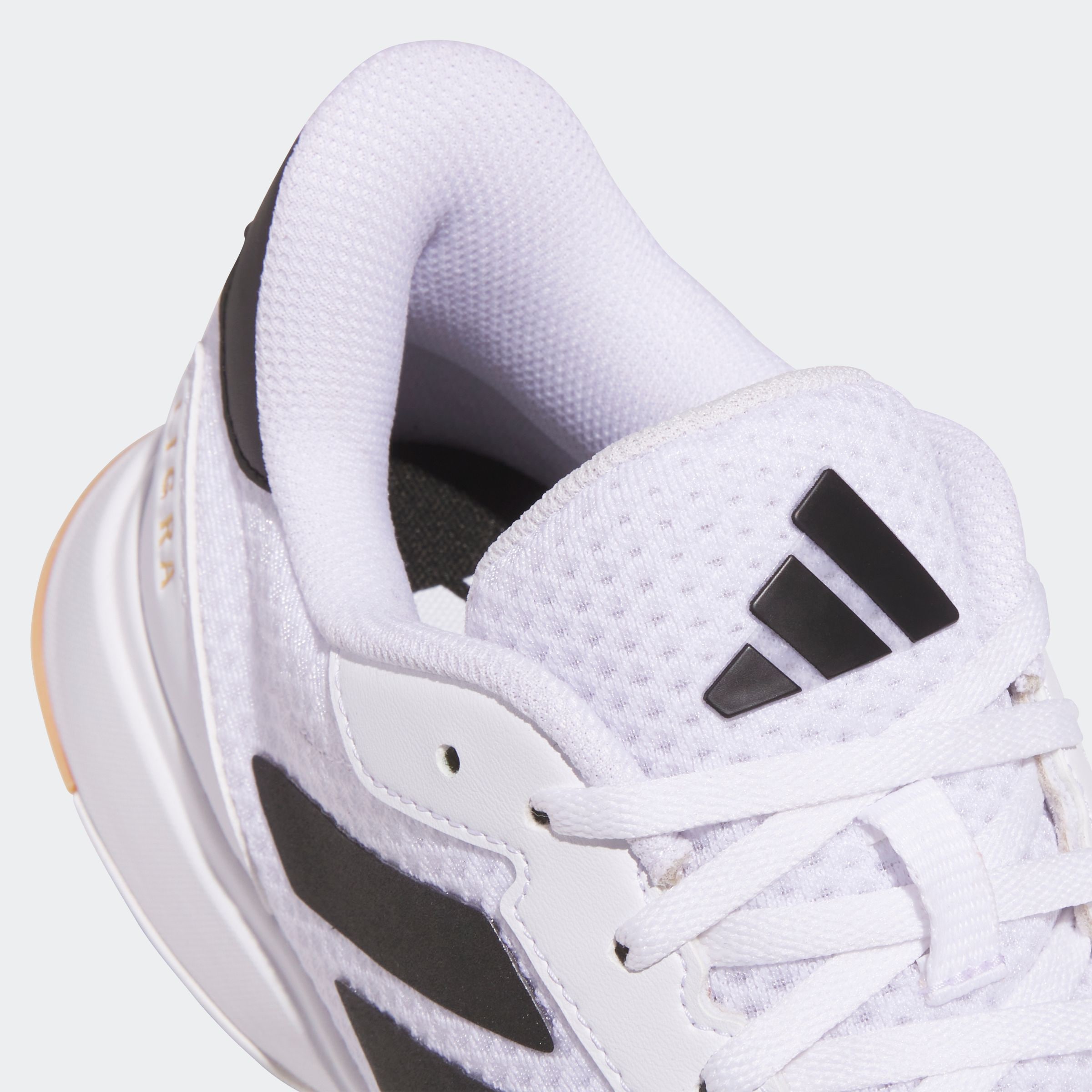 adidas Performance Hallenschuh »LIGRA 8 INDOOR«, geeignet für jeden Hallensport