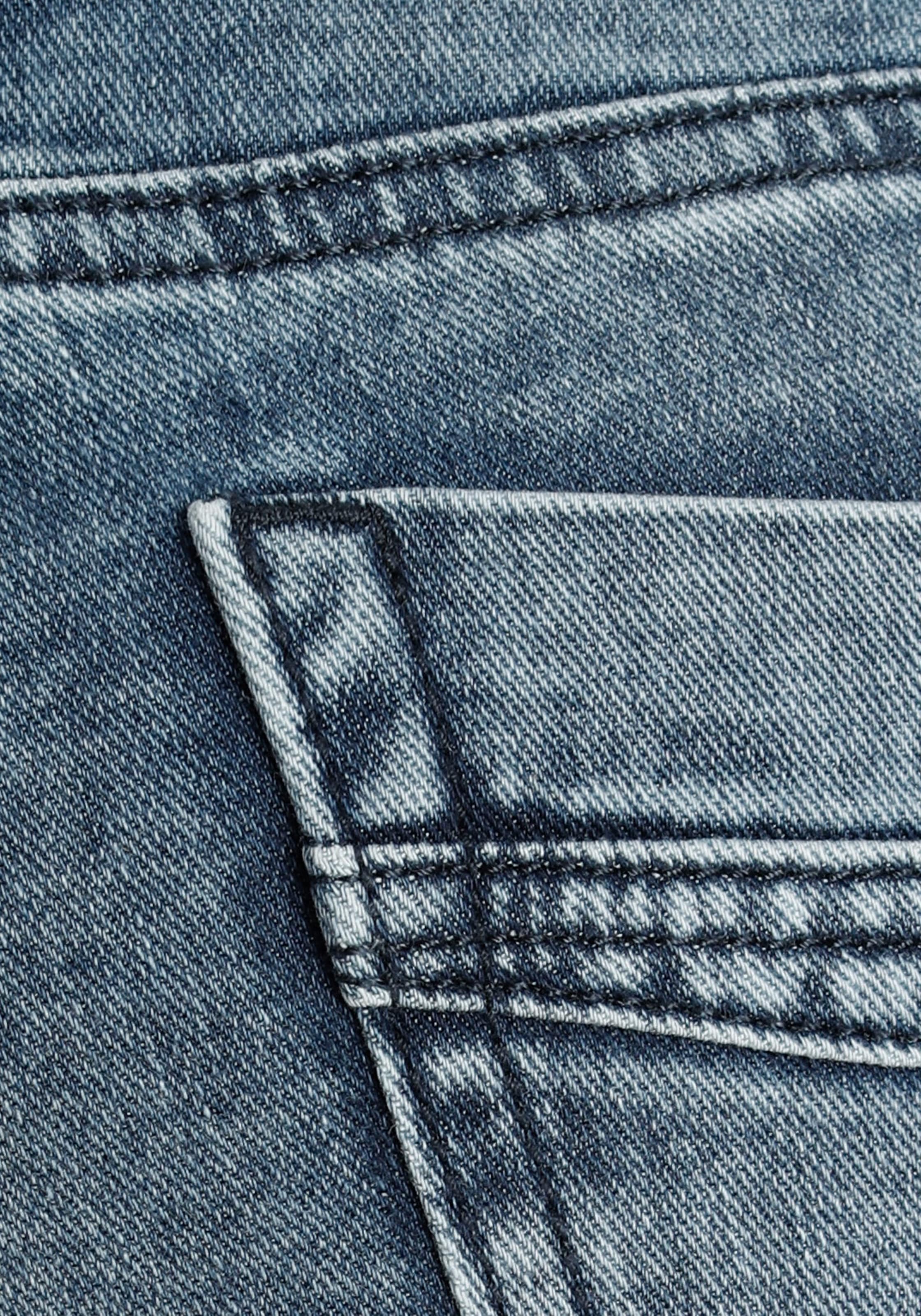 Herrlicher Slim-fit-Jeans »TOUCH«, mit verzierten Gesässtaschen
