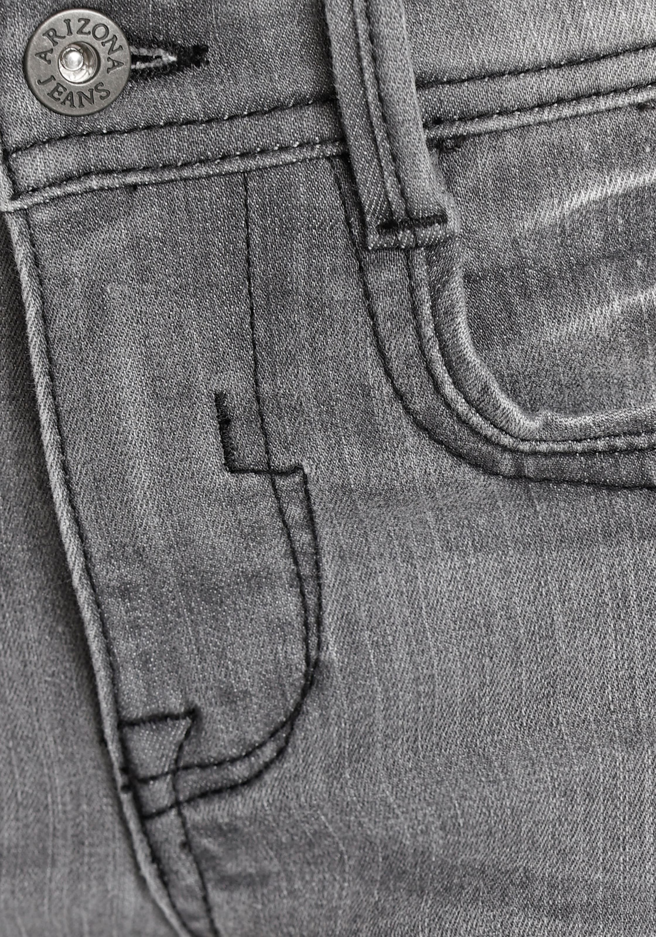 | Arizona »schmale ✵ toller online Stretch-Jeans Jelmoli-Versand mit Waschung« entdecken Form