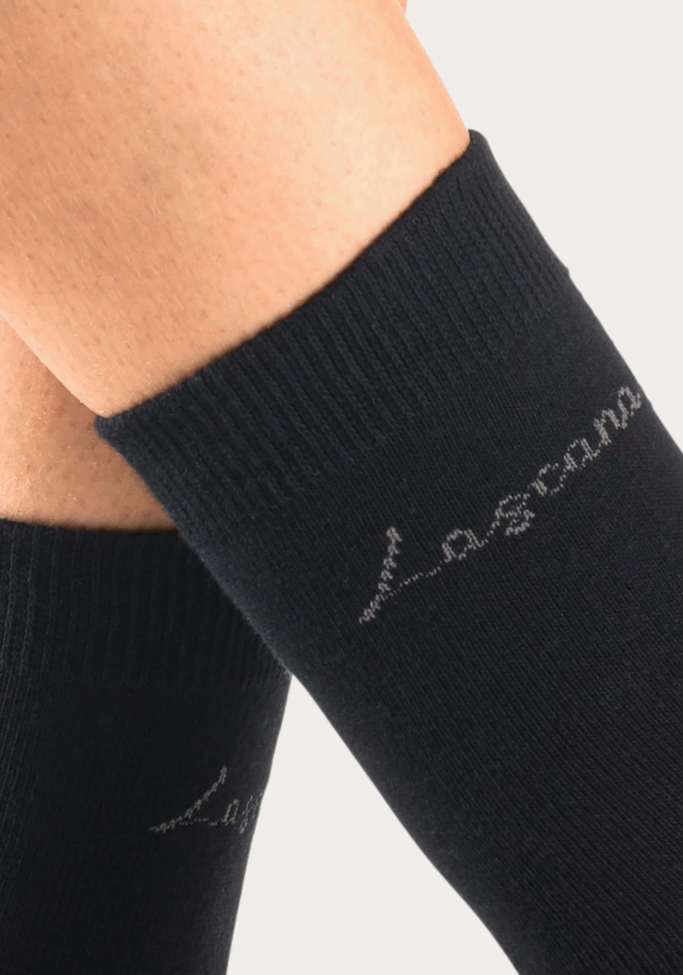 LASCANA Basicsocken, (Box, 4 Paar), in ansprechender Geschenkbox