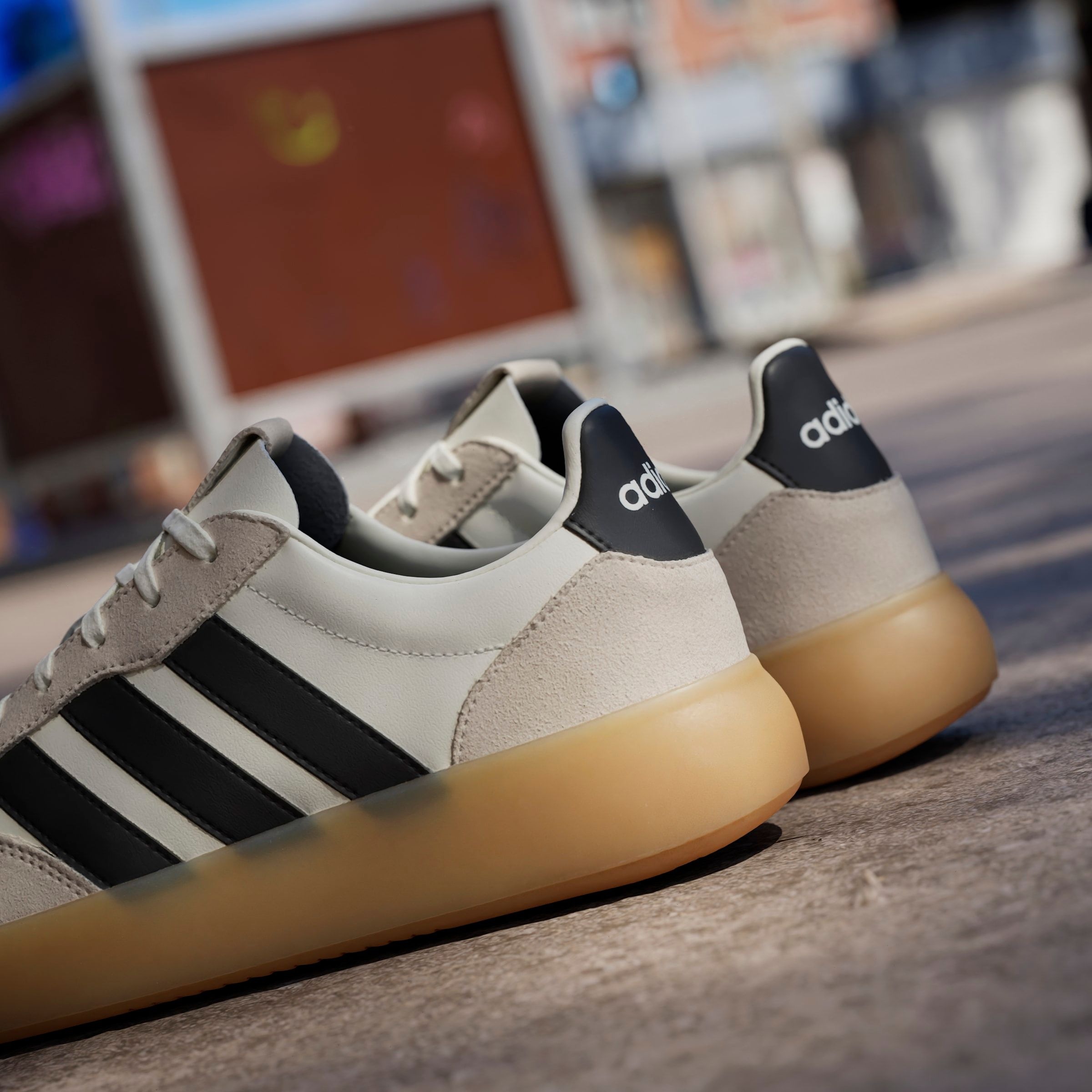 adidas Sportswear Sneaker »BARREDA DECODE«, Design auf den Spuren des adidas Handball Spezial