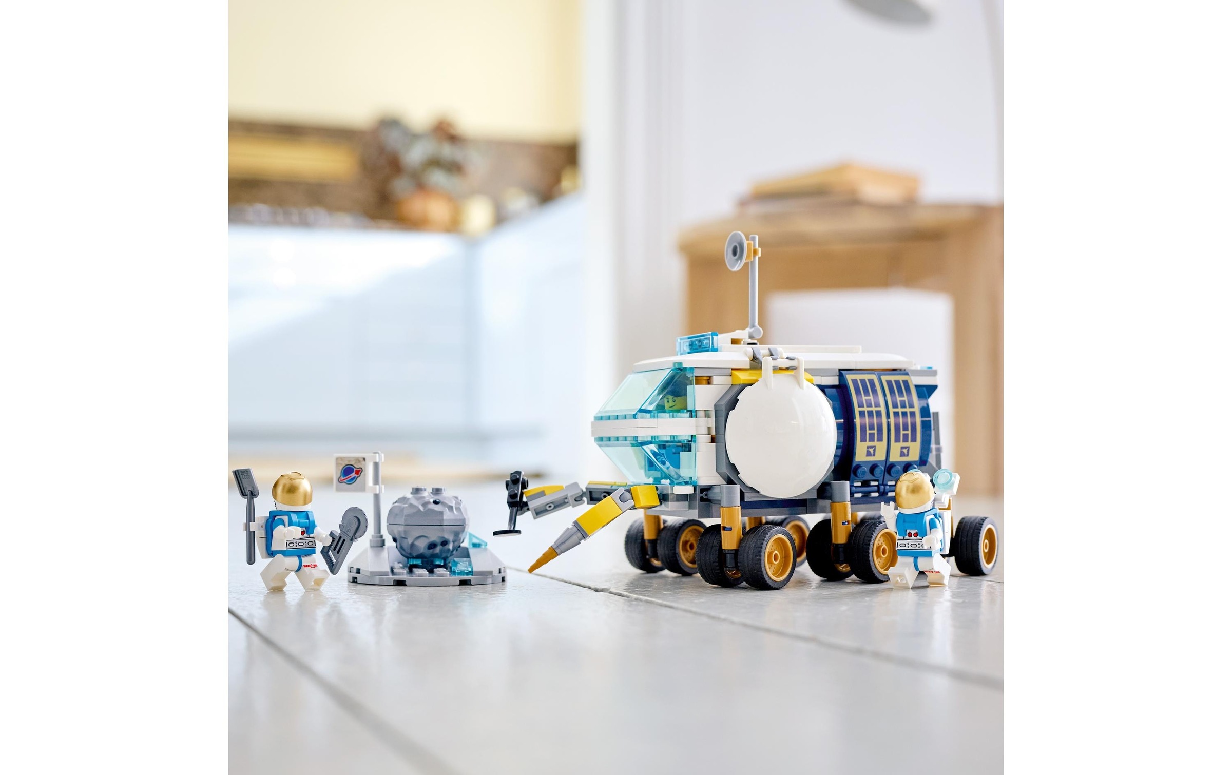 LEGO® Spielbausteine »LEGO City Mond-Rover 60348«, (275 St.)