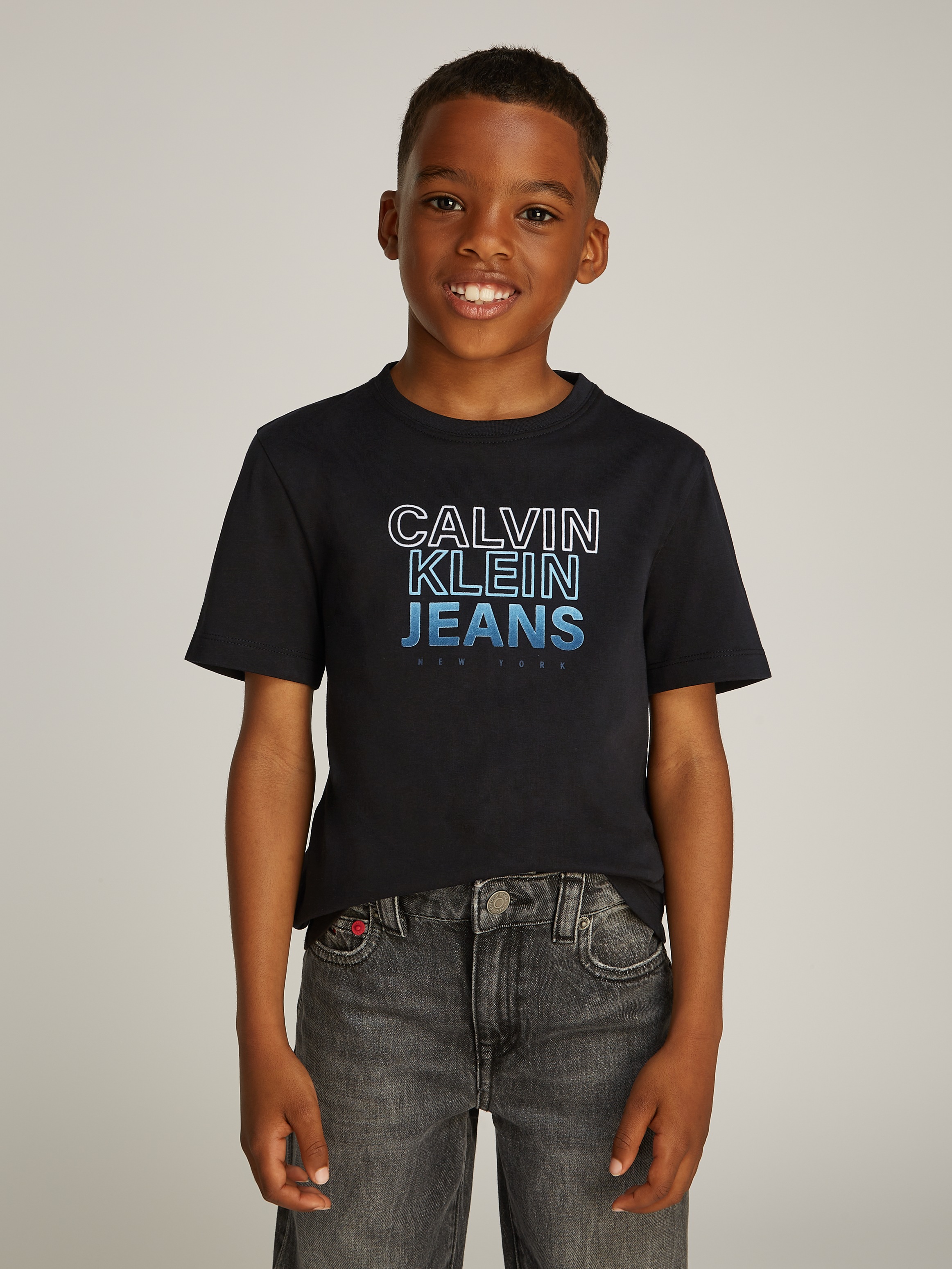 Calvin Klein Jeans Rundhalsshirt »GRADIENT FLOCK LOGO SS T-SHIRT« für Kinder bis 16 Jahre mit Logoprägung