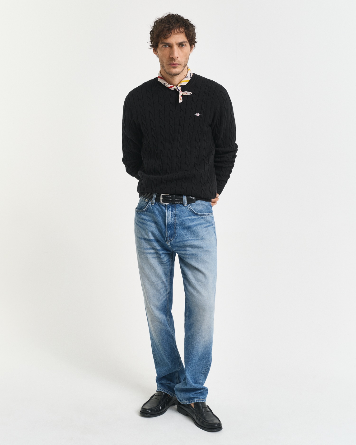 Gant Strickpullover »COTTON CABLE C-NECK«, mit Wappen-Logostickerei auf der Brust