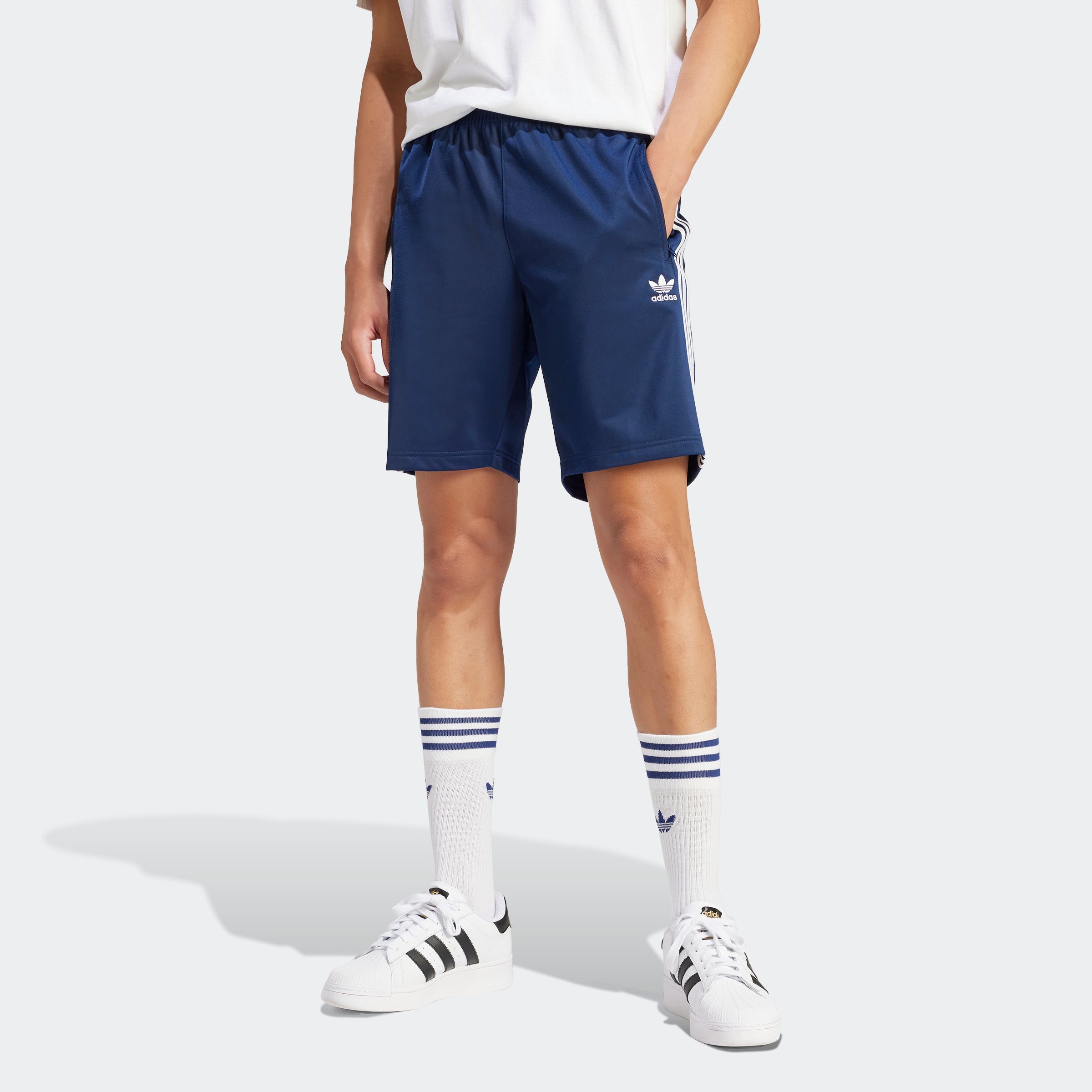 adidas Originals Shorts »FIREBIRD SHORT«, (1 tlg.), Trainingsshorts