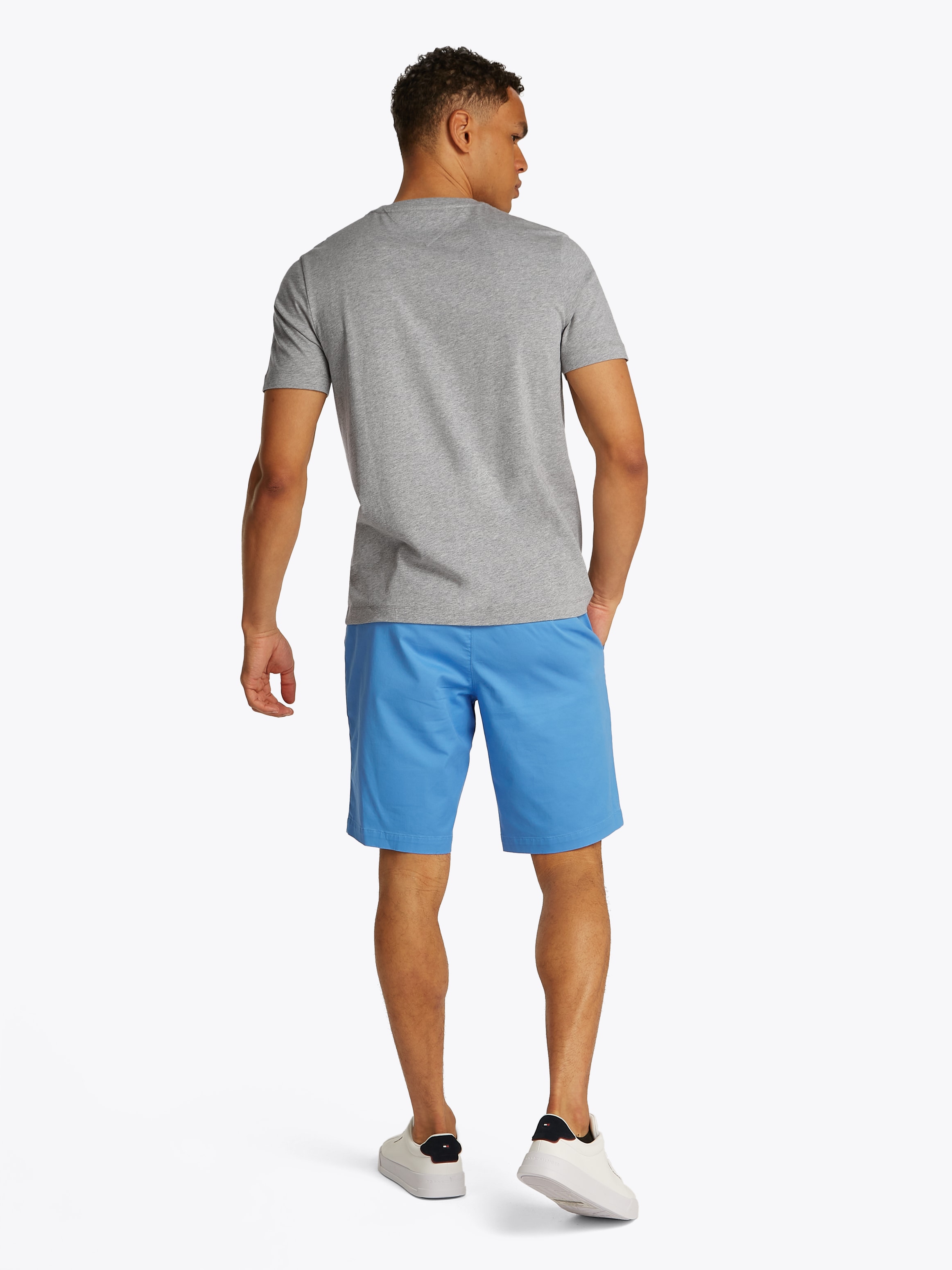 Tommy Hilfiger T-Shirt »SCRIPT LOGO TEE«, mit aufgesticktem Logo