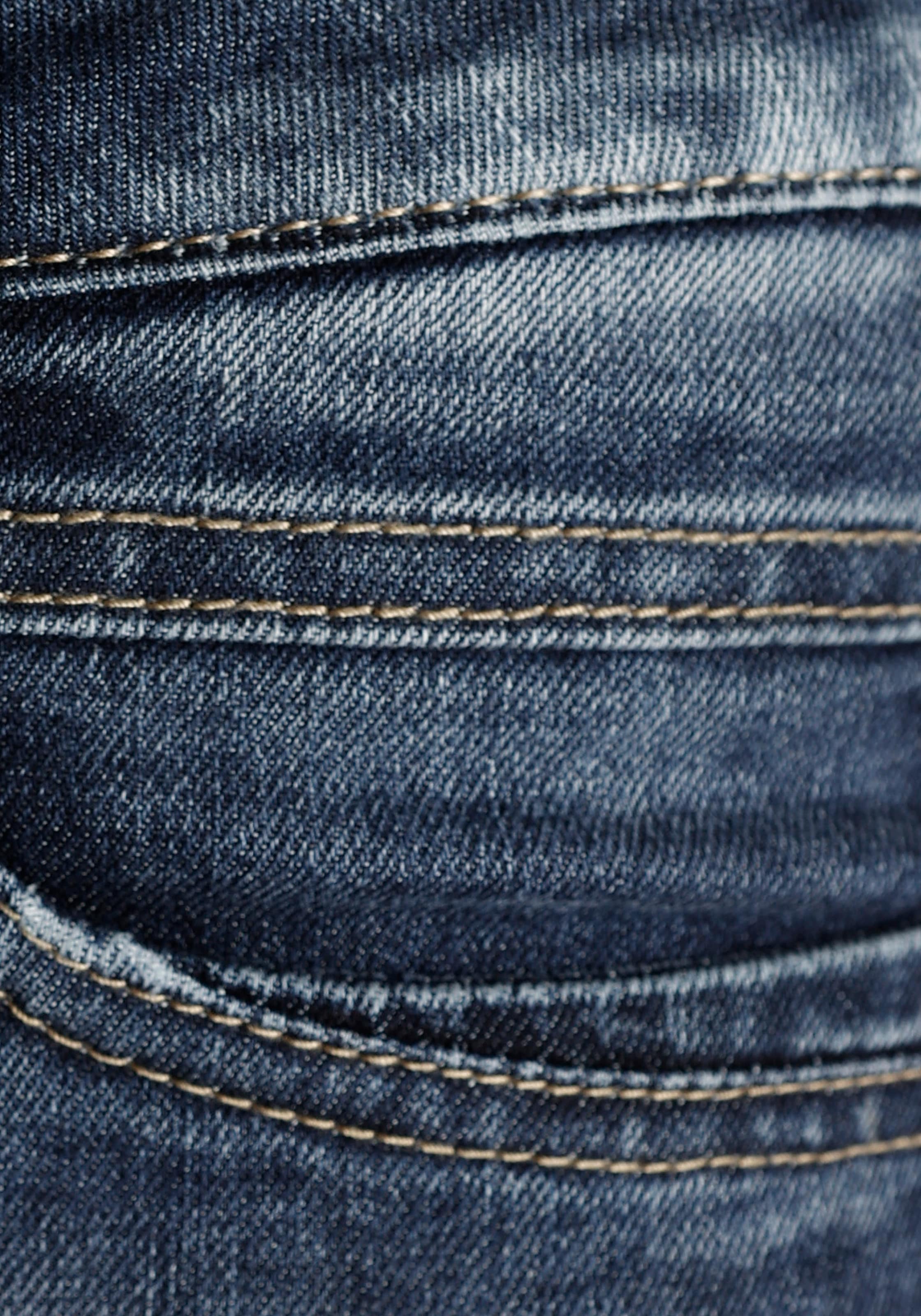 »macyHS«, Produktion wassersparende 5-Pocket-Jeans bei ökologische, Schweiz H.I.S durch online Jelmoli-Versand kaufen Ozon Wash