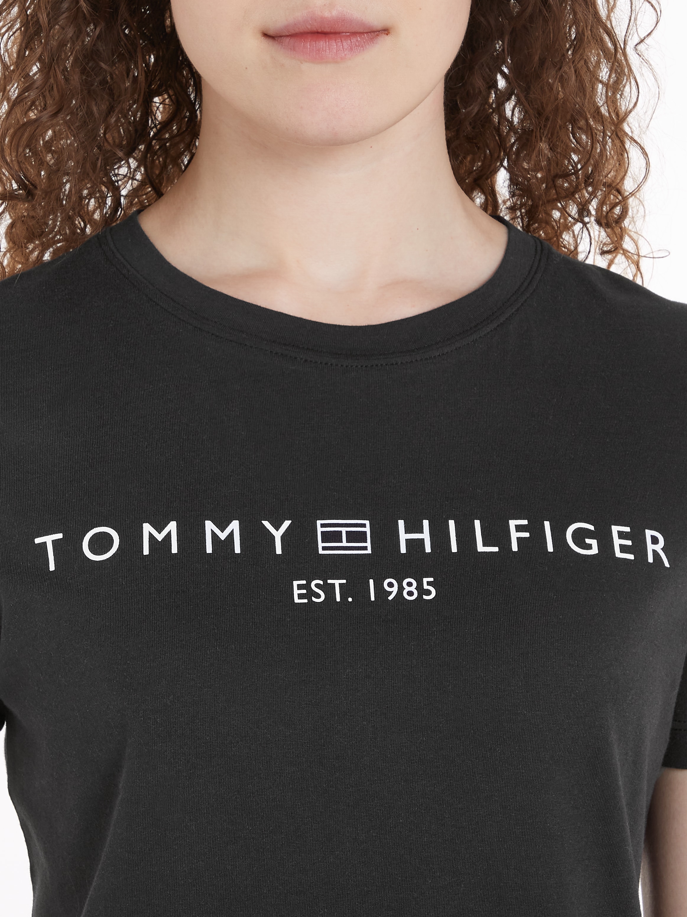 Tommy Hilfiger T-Shirt »REG CORP LOGO C-NK SS«, mit Logoschriftzug