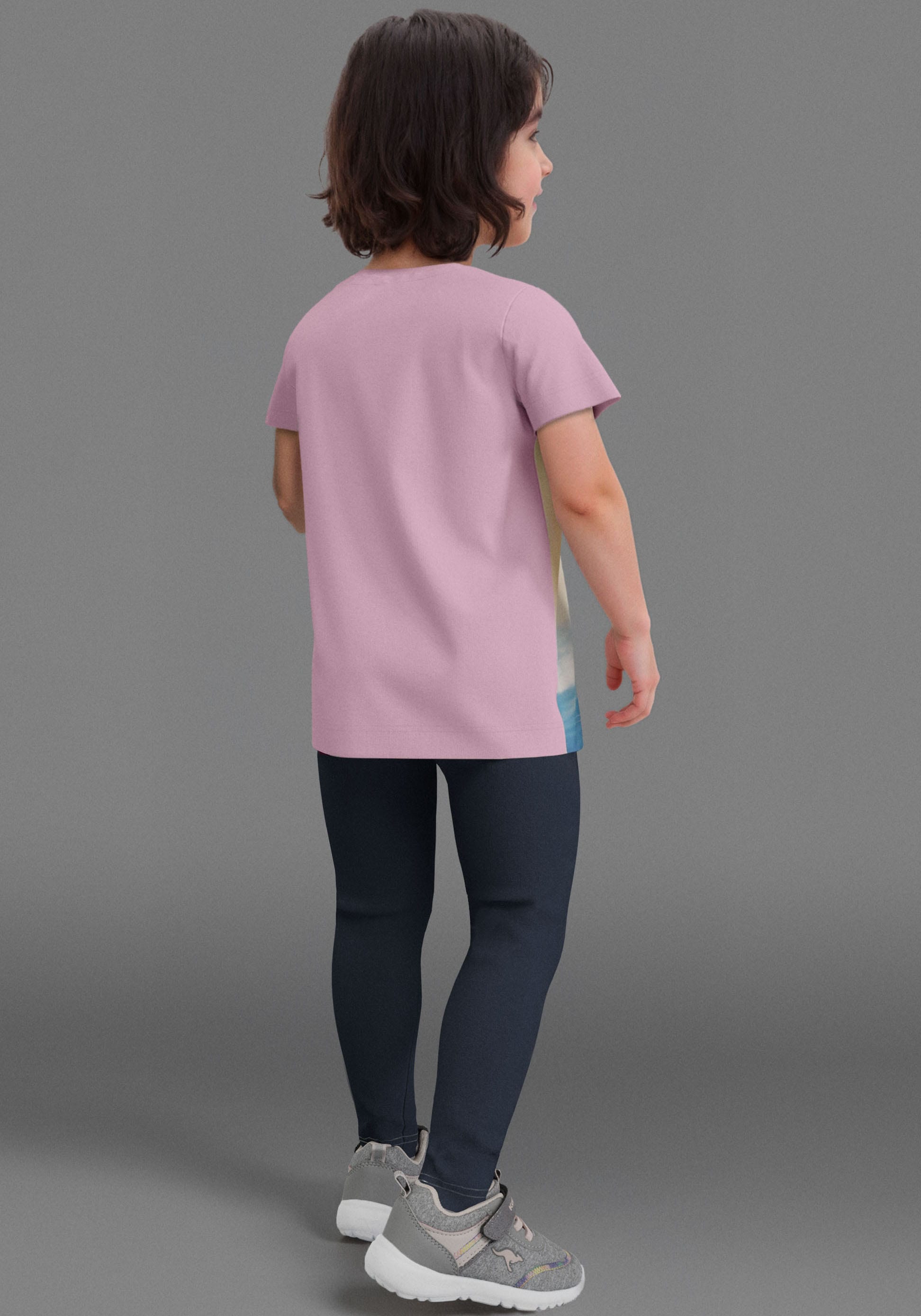KIDSWORLD T-Shirt »Shirt mit grossem Fotodruck«, T-Shirt mit süssen Delfin-Fotodruck