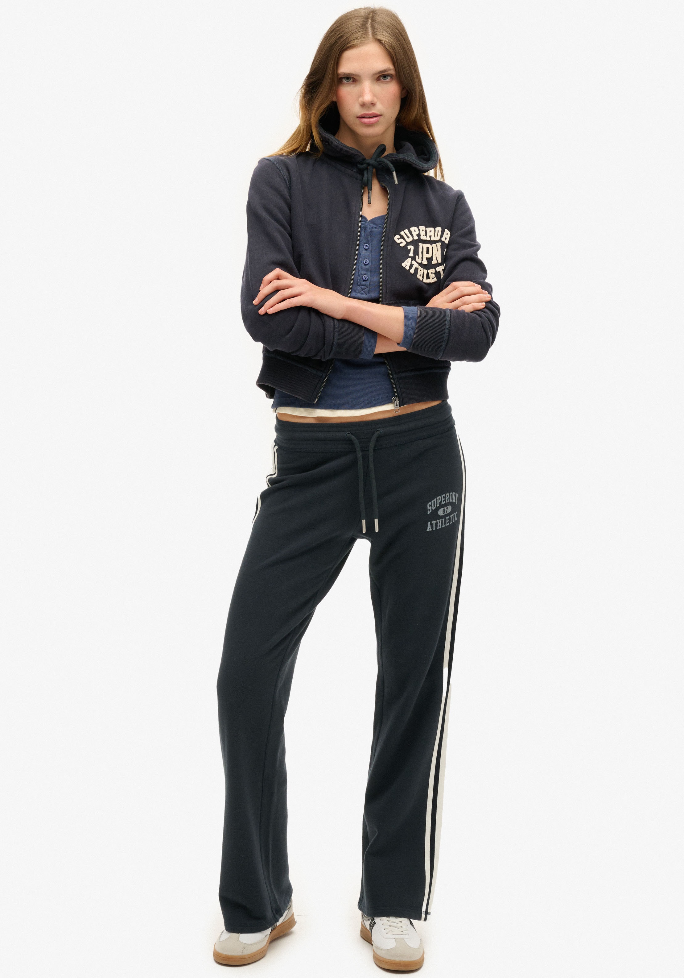 Superdry Sweathose »ATHLETIC STRIPE FLARE JOGGER«, Jogginghose mit Streifen und Schlag